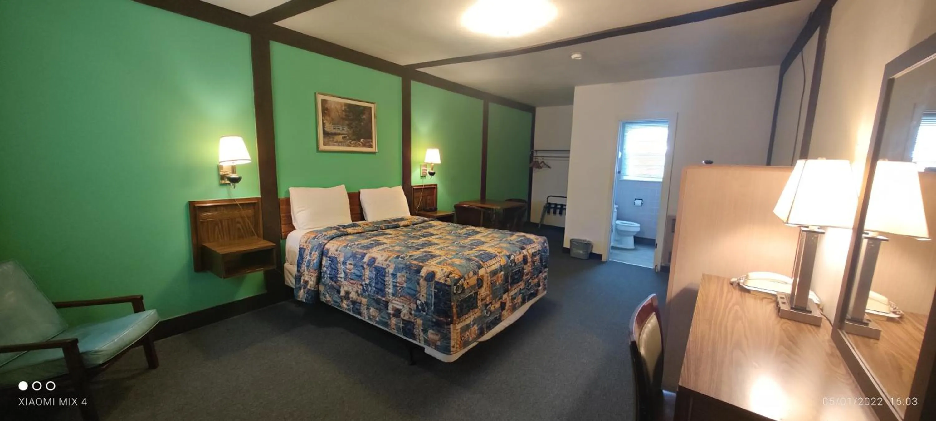 Bed in Twin Pine Motel