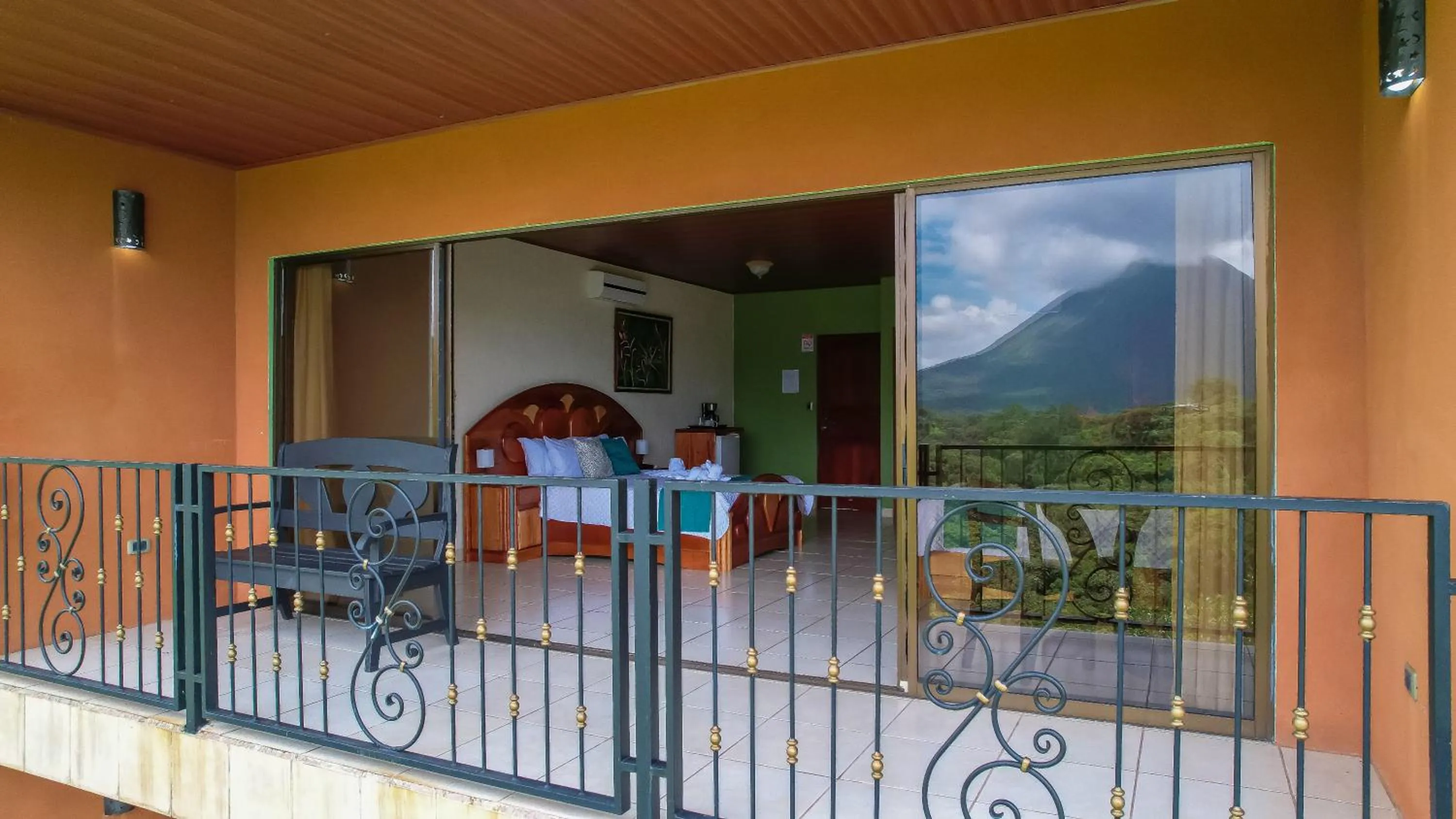 Balcony/Terrace in Hotel Linda Vista