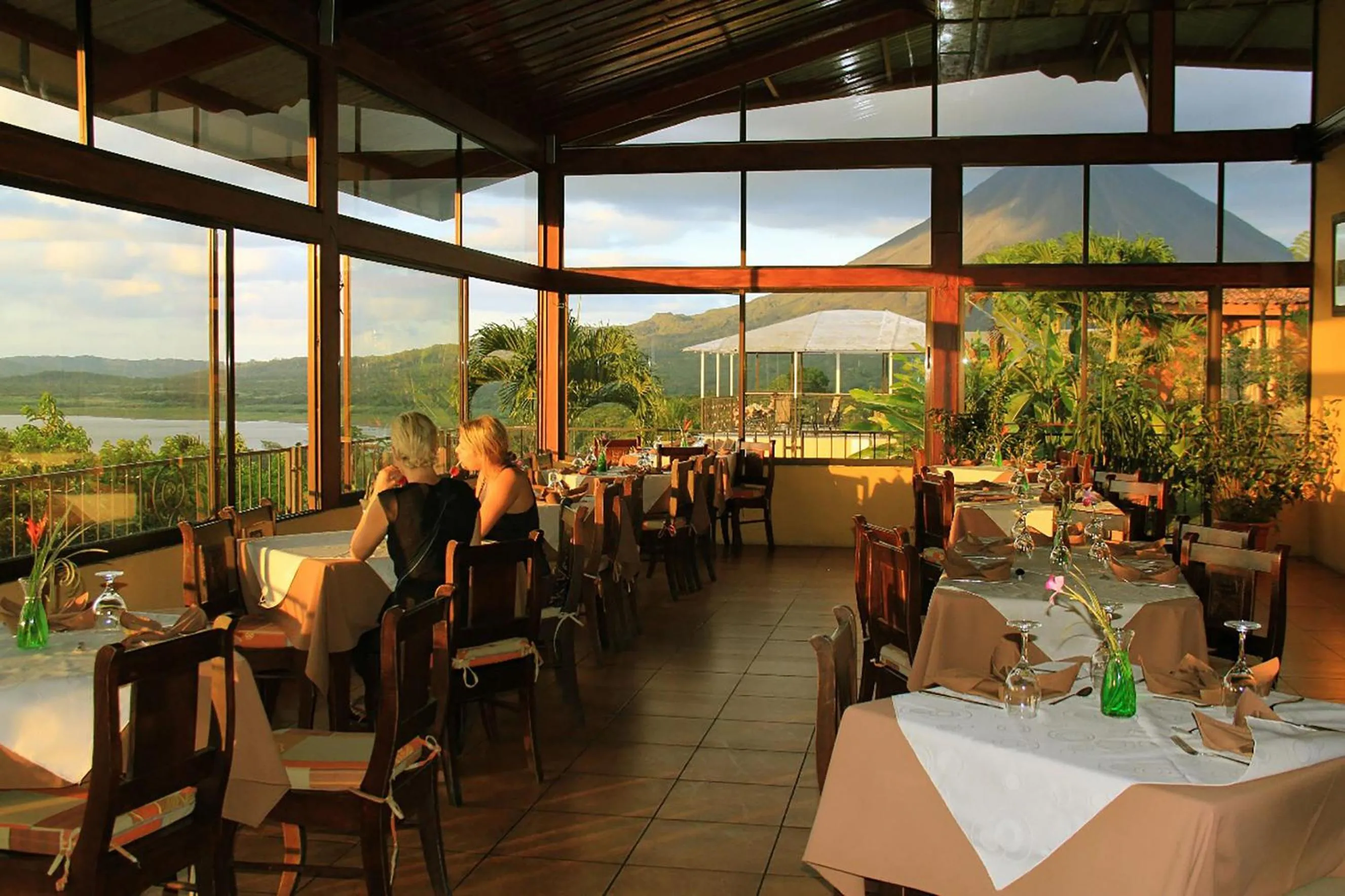 Restaurant/places to eat in Hotel Linda Vista