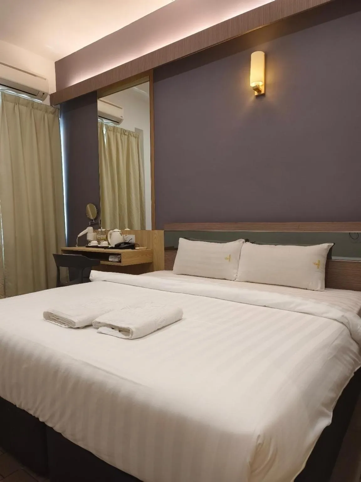 Bed in Hotel Golden View Nilai