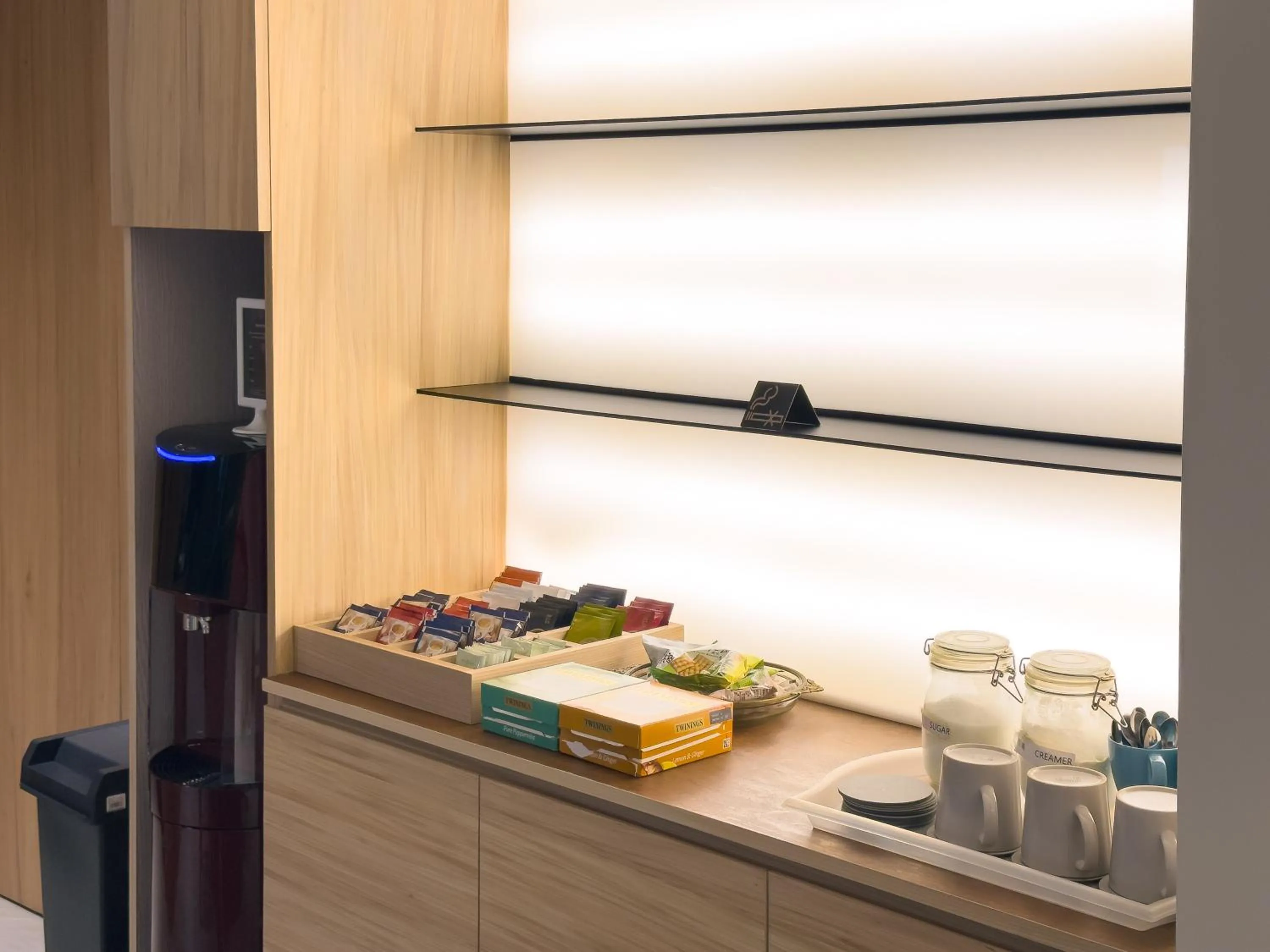 Food and drinks in 9ine Hotel