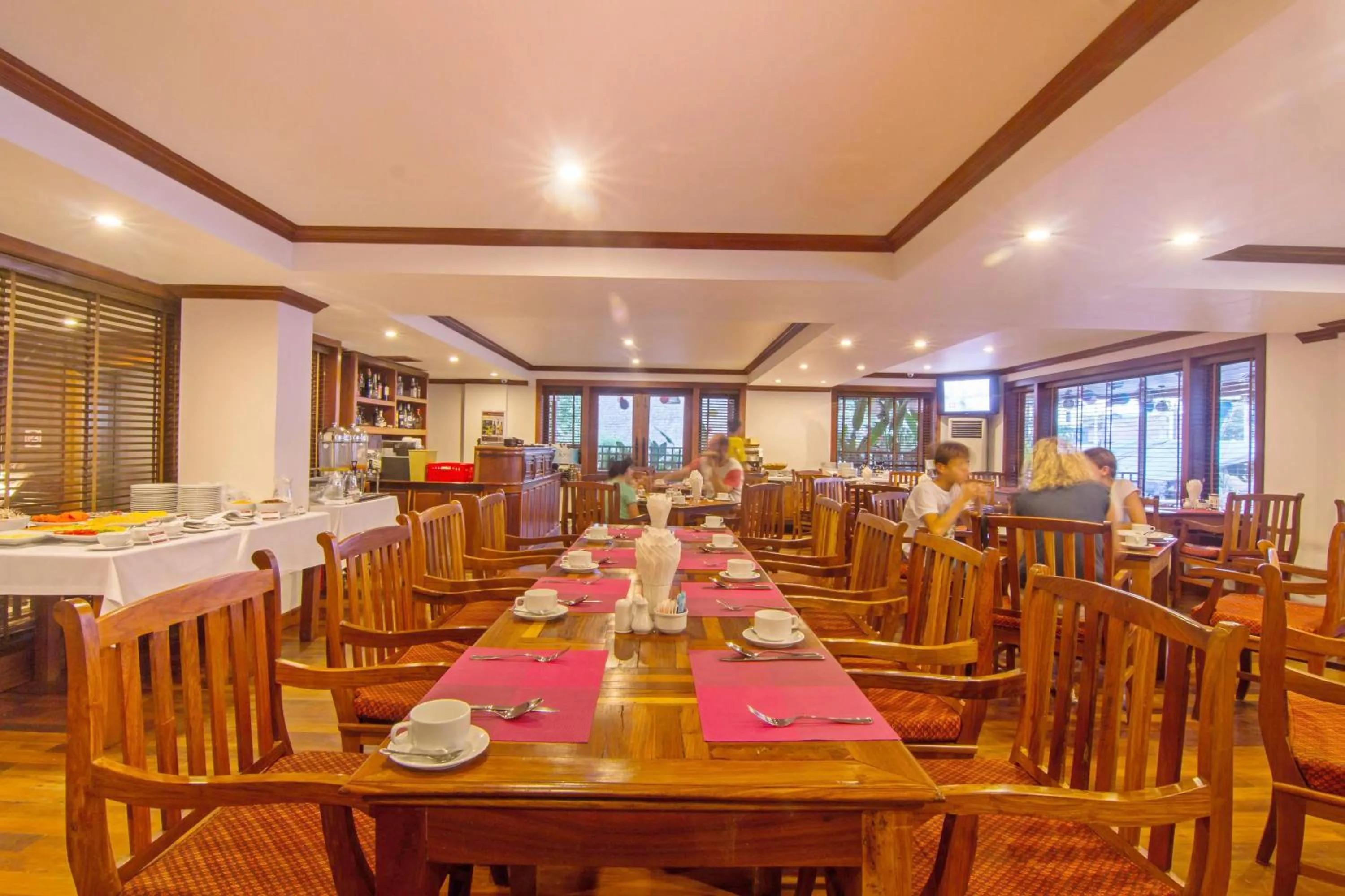 Restaurant/places to eat in Cheathata CTS Hotel Siem Reap