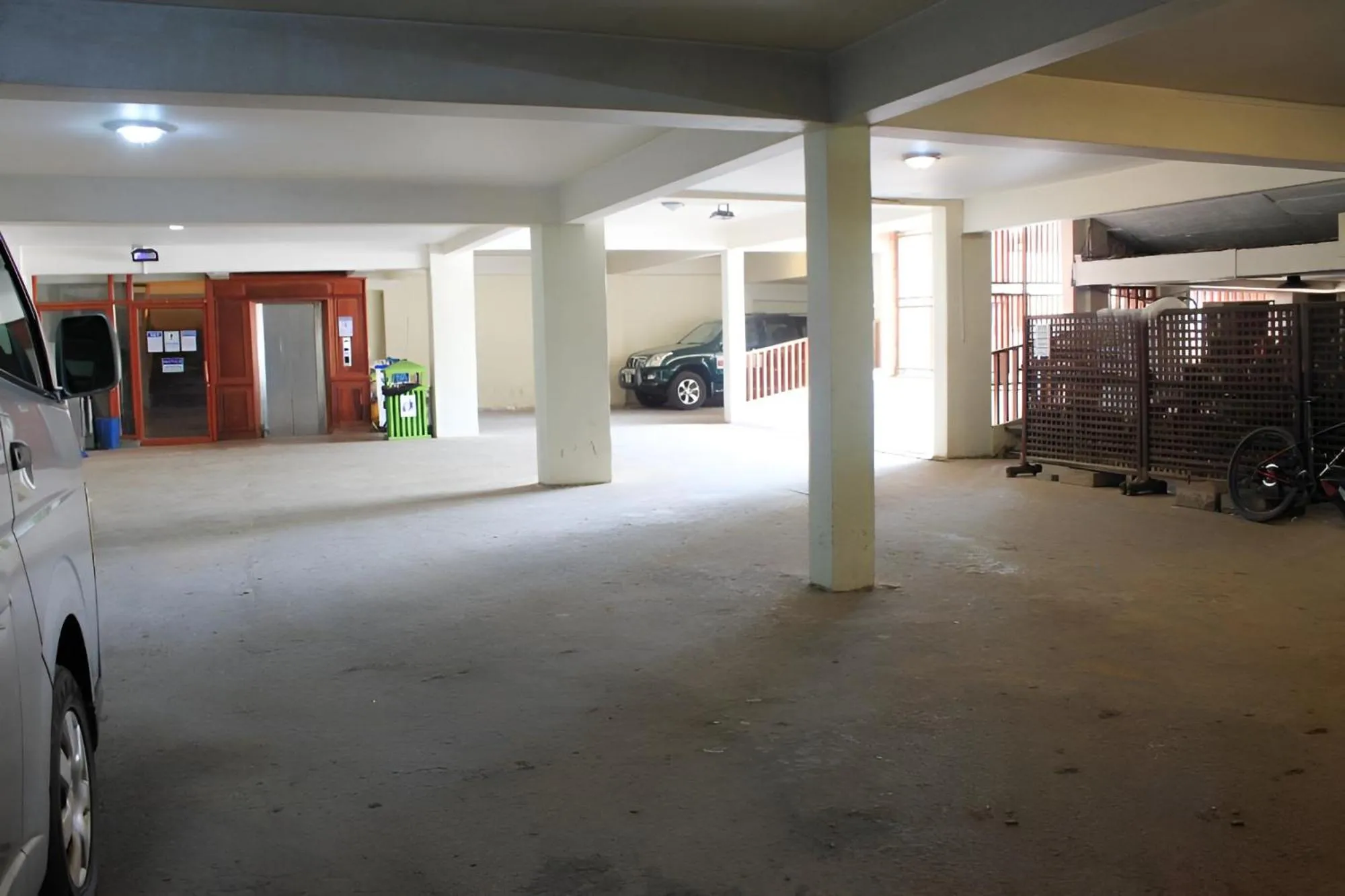 Parking in Cheathata CTS Hotel Siem Reap