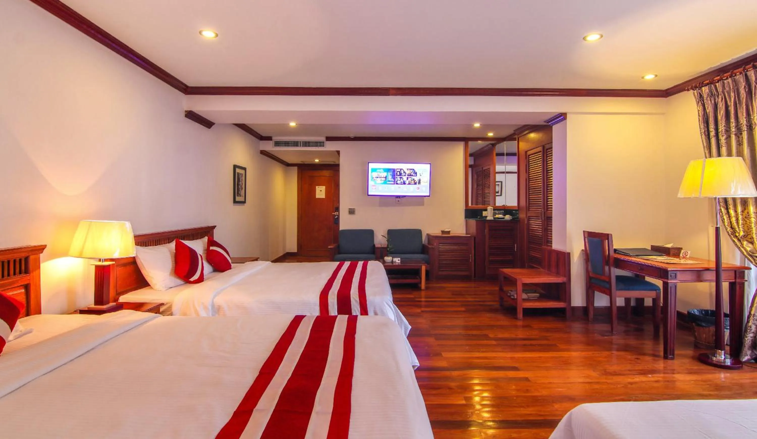 TV and multimedia, Bed in Cheathata CTS Hotel Siem Reap