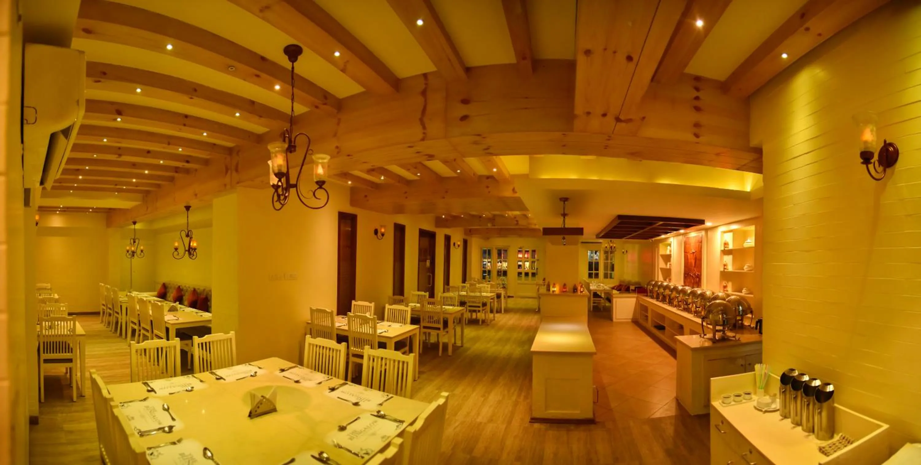 Restaurant/places to eat in Hotel Indriya Wayanad