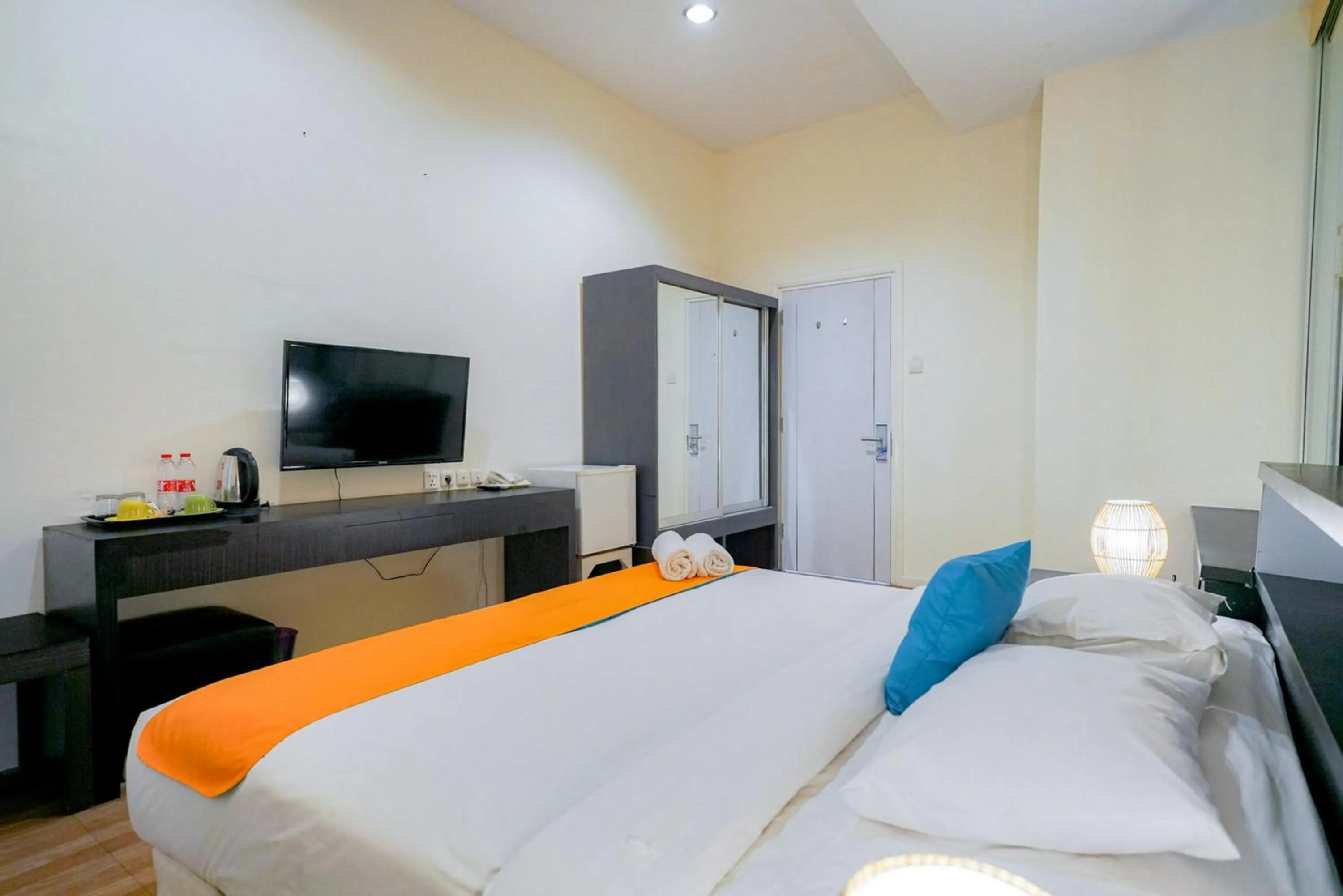 Bedroom, Bed in Sans Sunset Point Seminyak