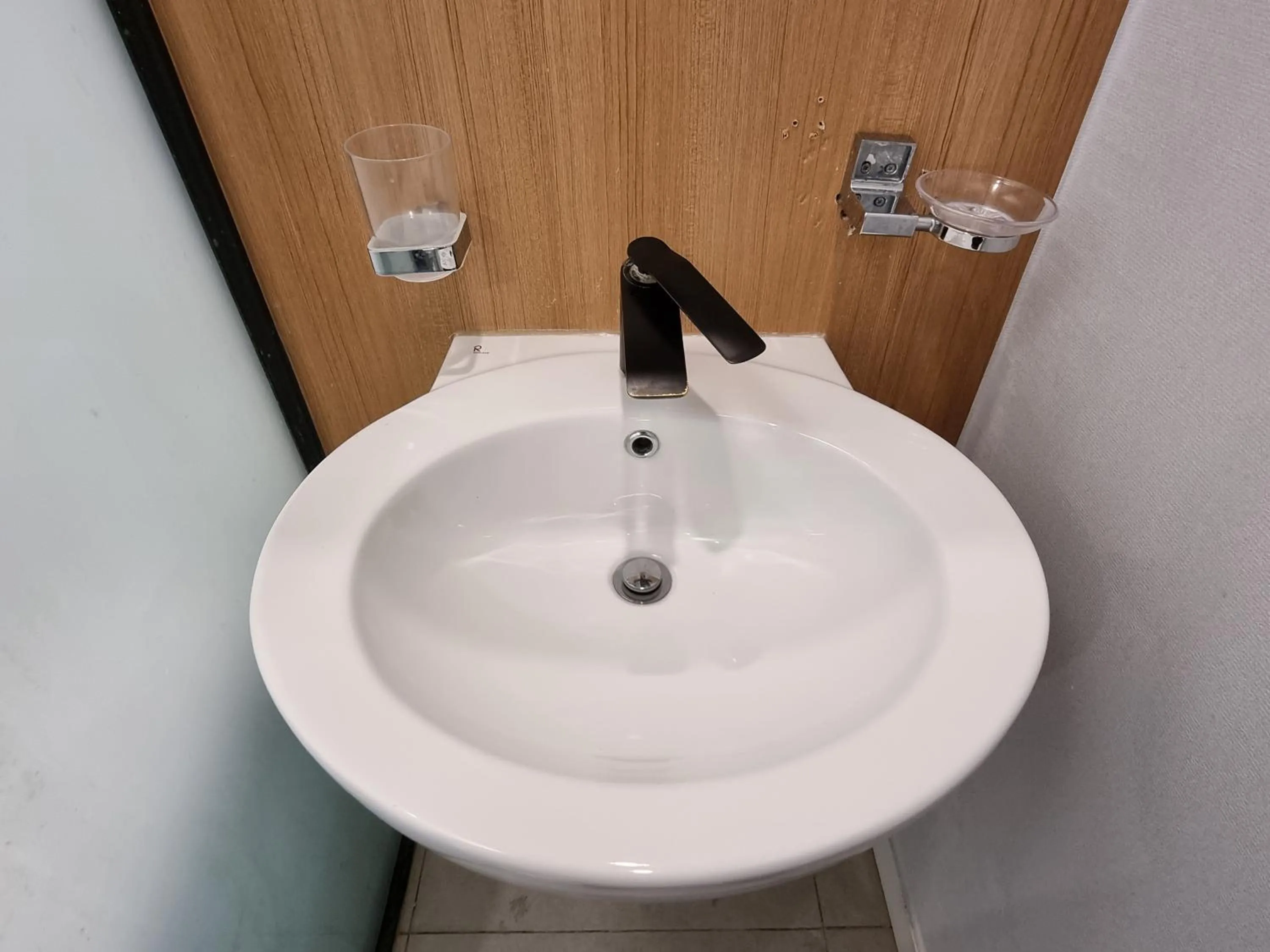 Bathroom in Jamsil Funny Hotel