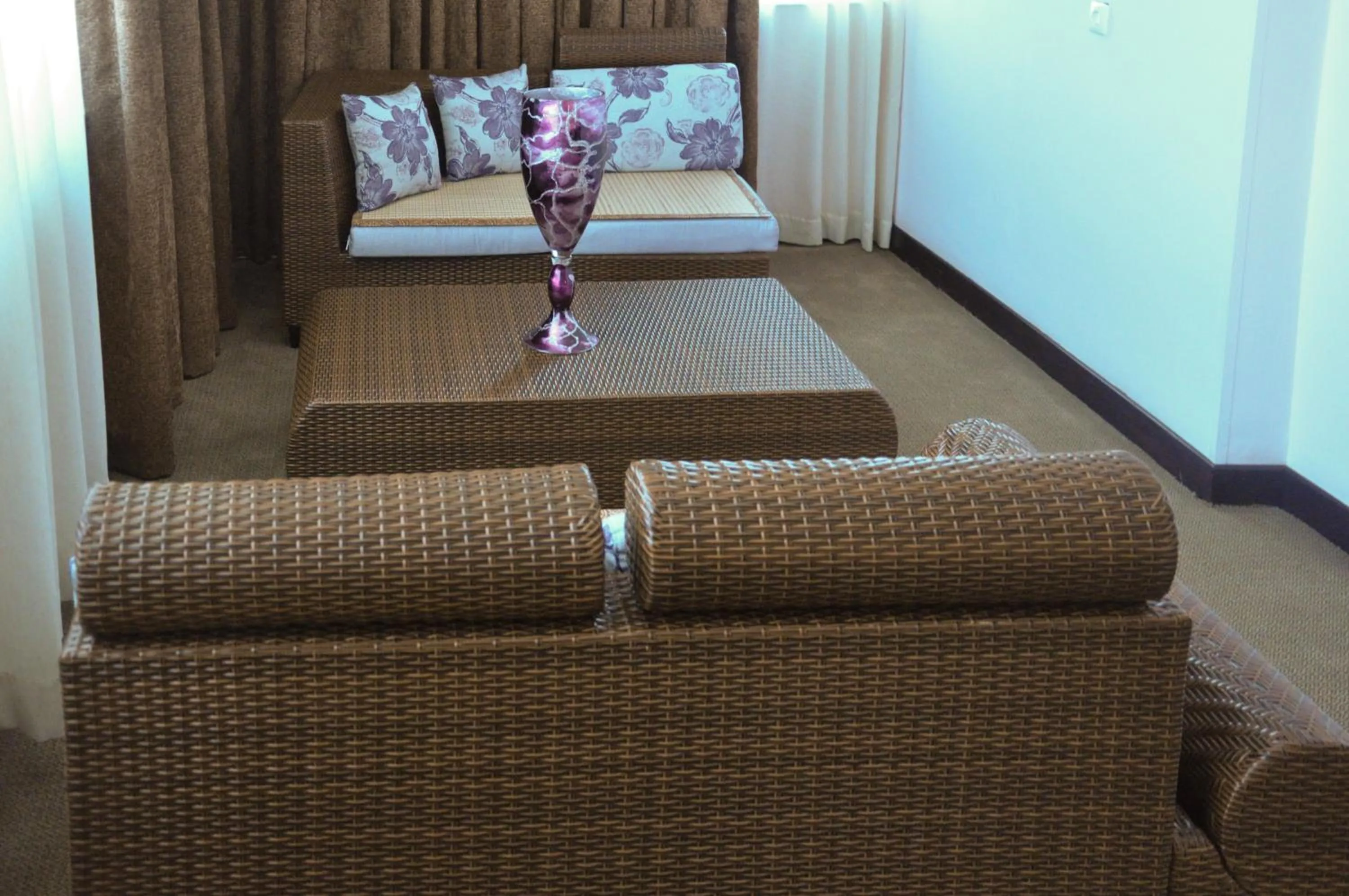 Bedroom in Elilly International Hotel