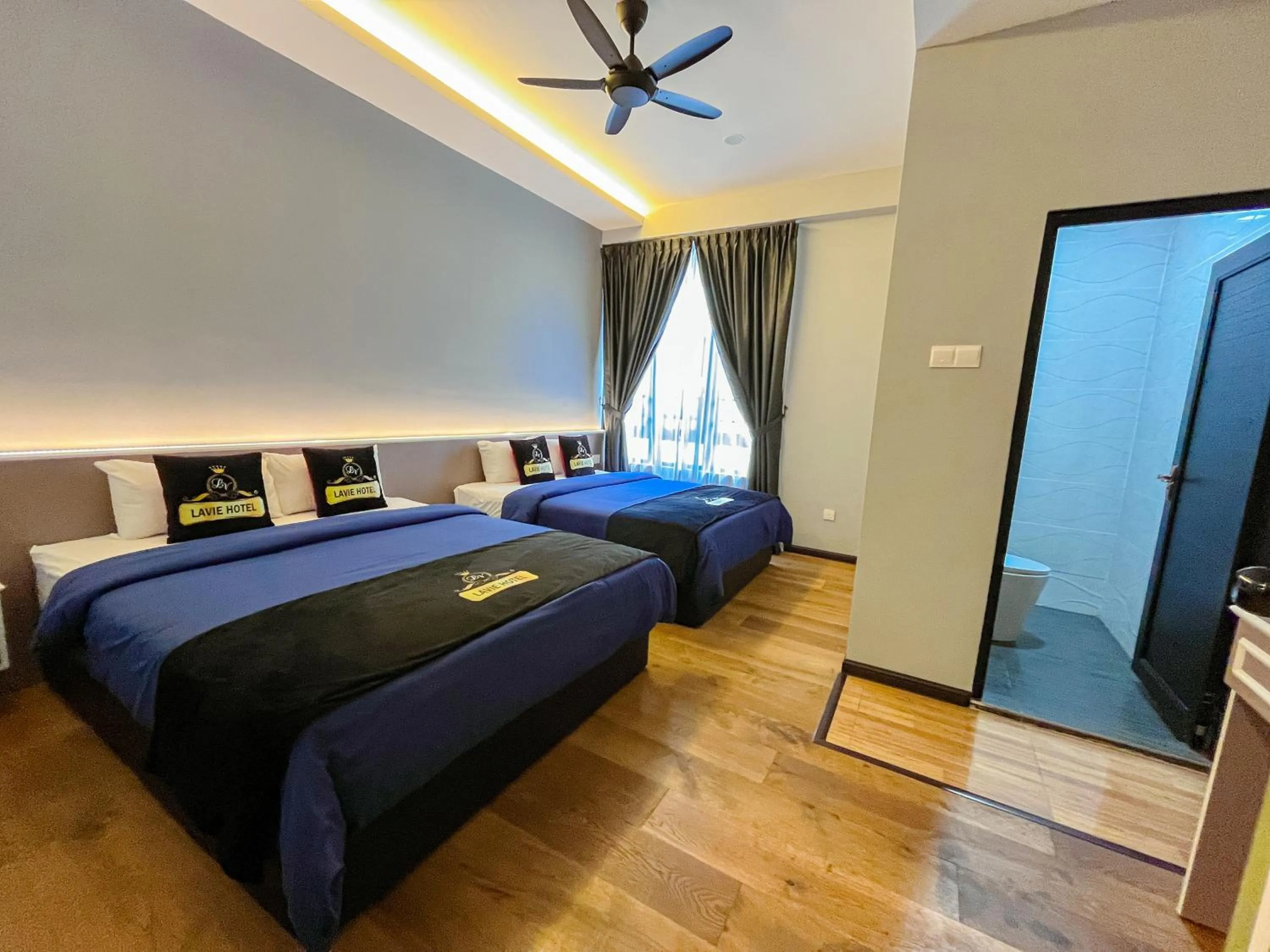 Bedroom, Bed in Hotel Lavie at Centrum