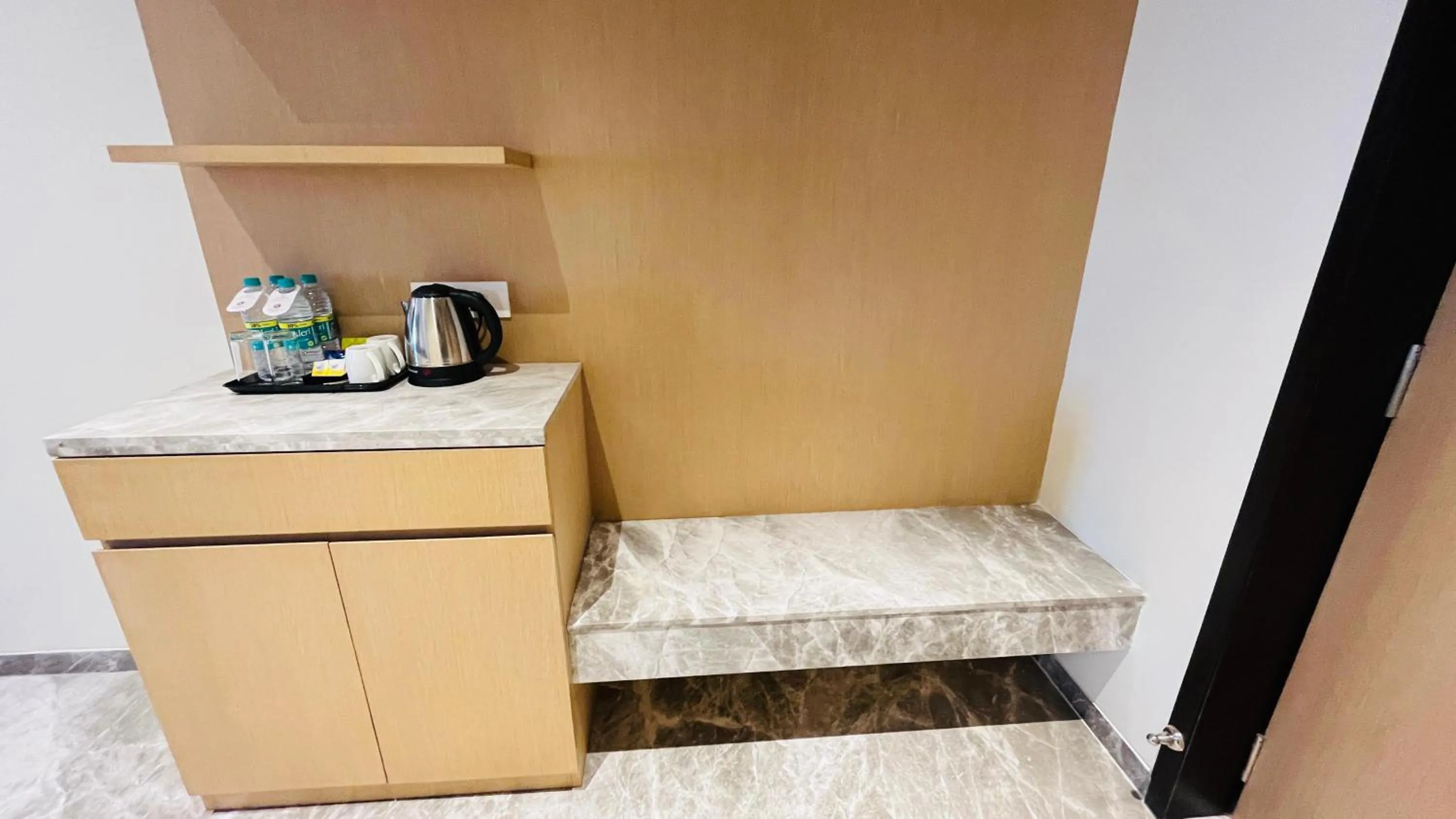 Coffee/tea facilities in Ramee Panchshil