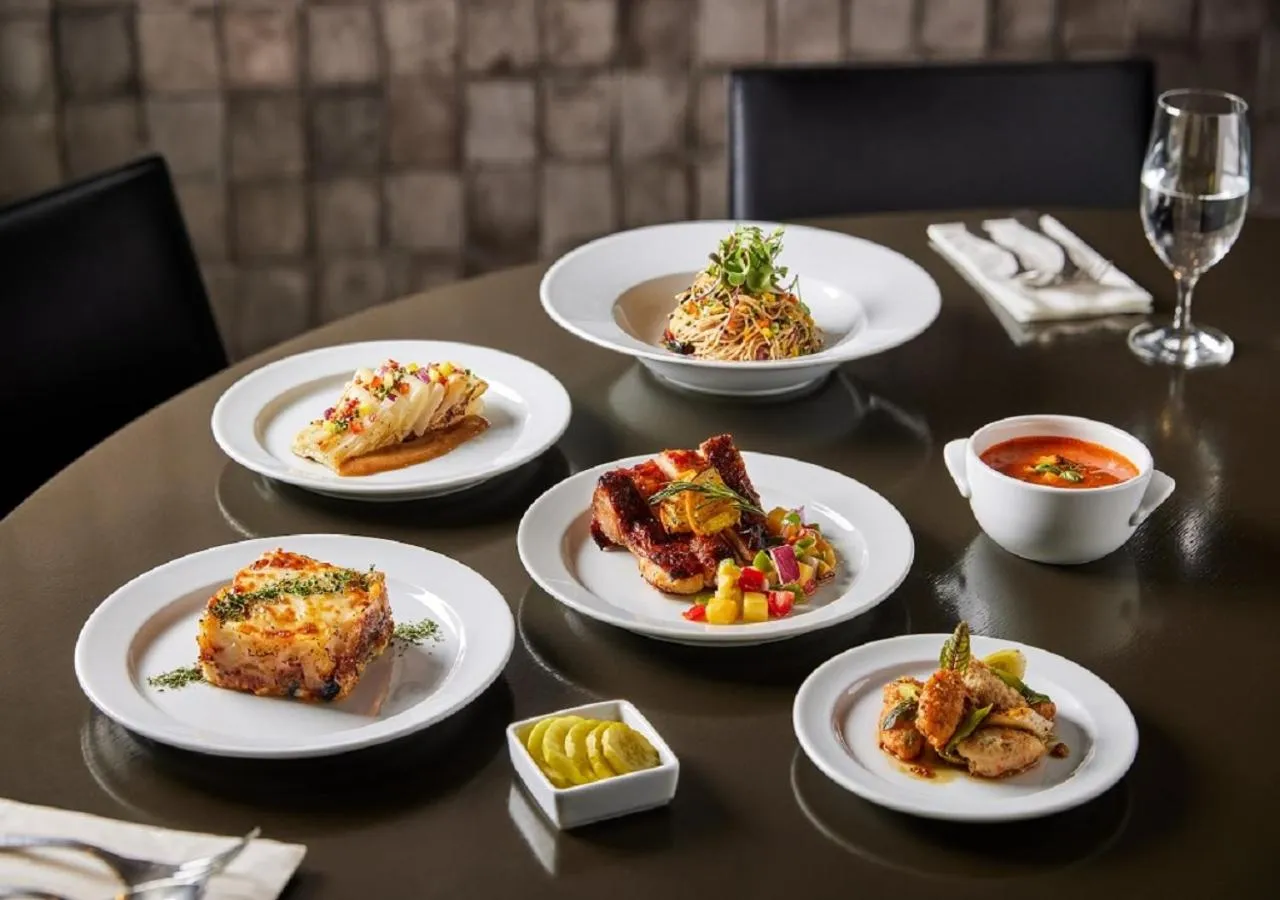 Restaurant/places to eat in Shilla Stay Jeonju Hanok Village