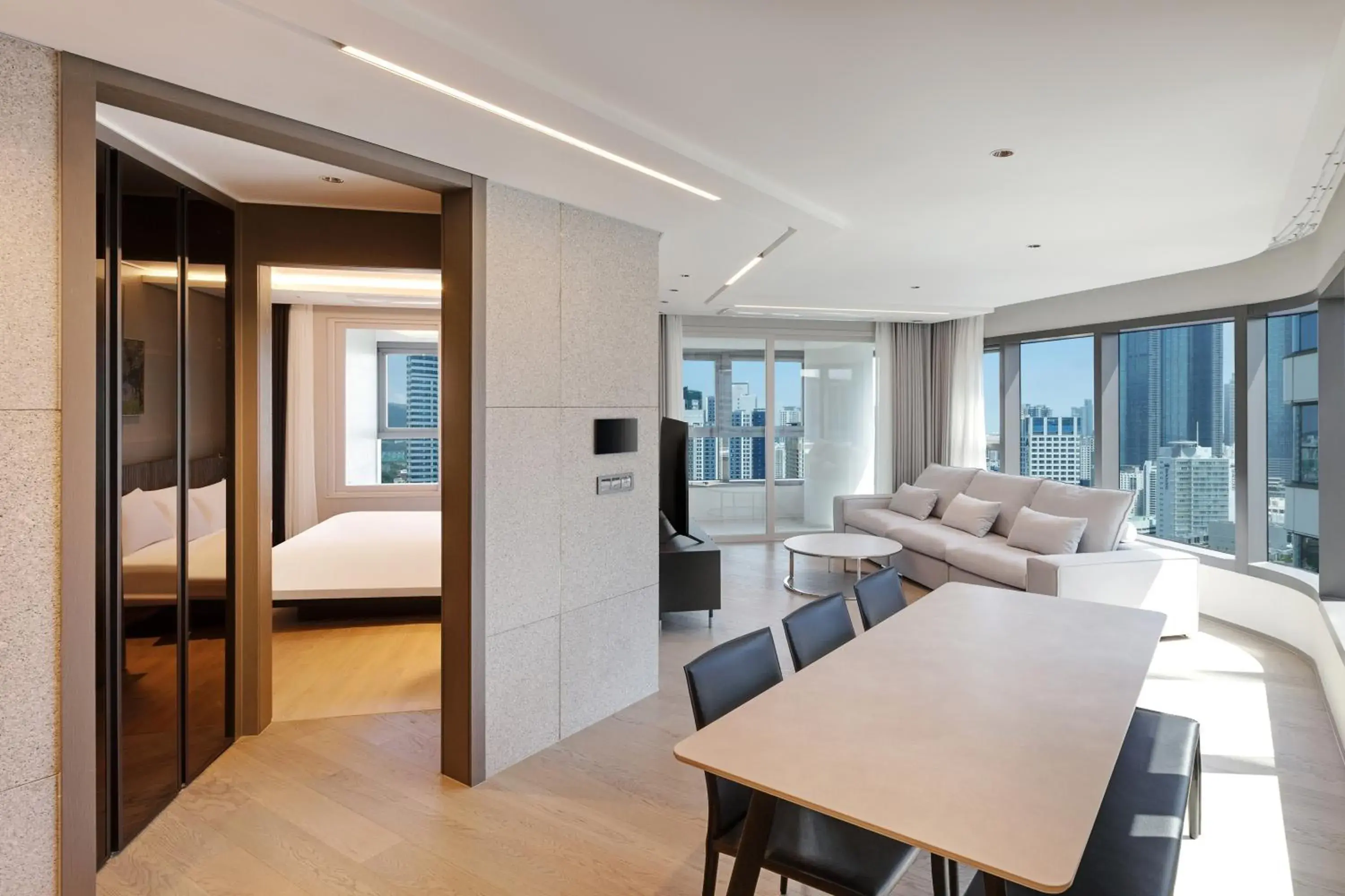 Royal Suite with Partial Ocean View in NewCZ Haeundae Residence Royal Suite with Partial Ocean View in NewCZ Haeundae Residence
