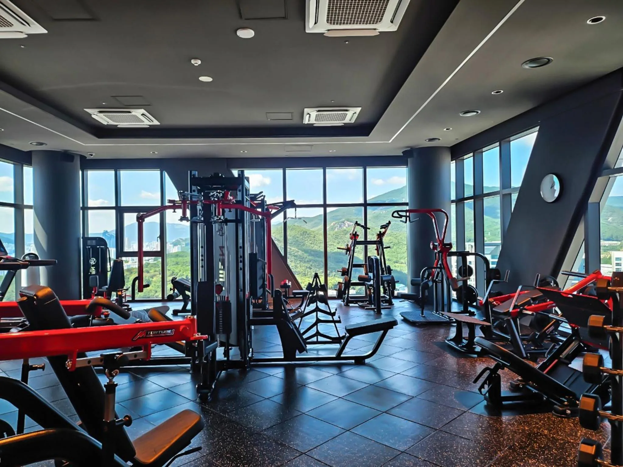 Fitness centre/facilities in NewCZ Haeundae Residence
