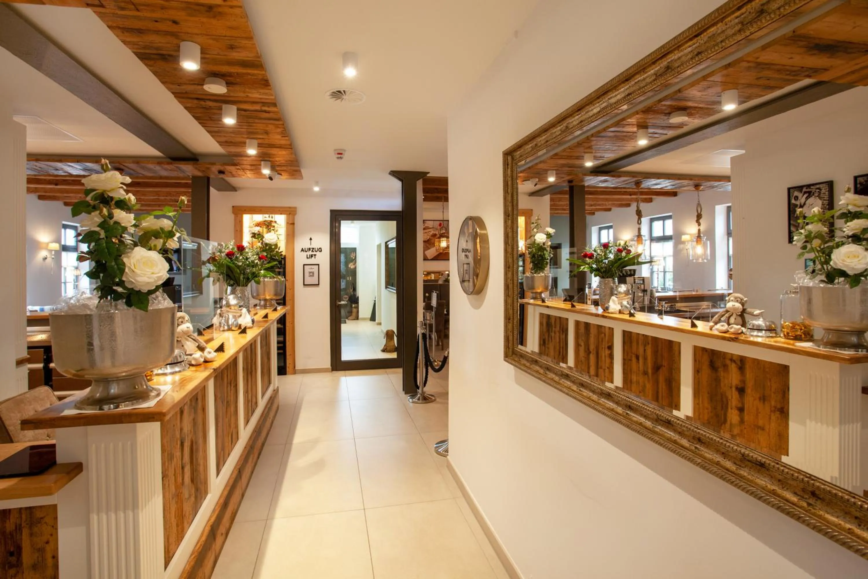 Lobby or reception in Hotel Achterum Greetsiel