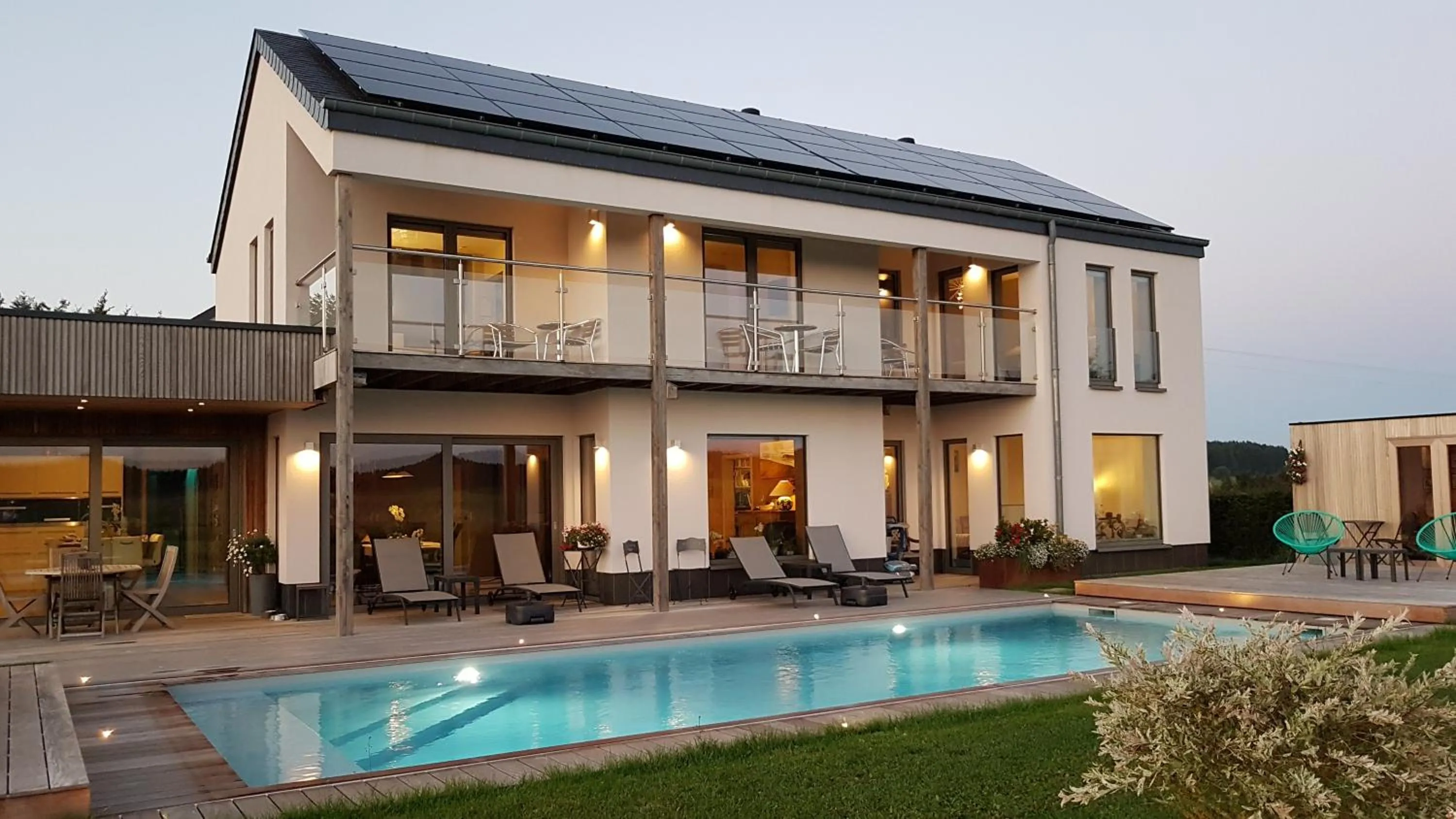 Swimming pool in B&B La Chabetaine