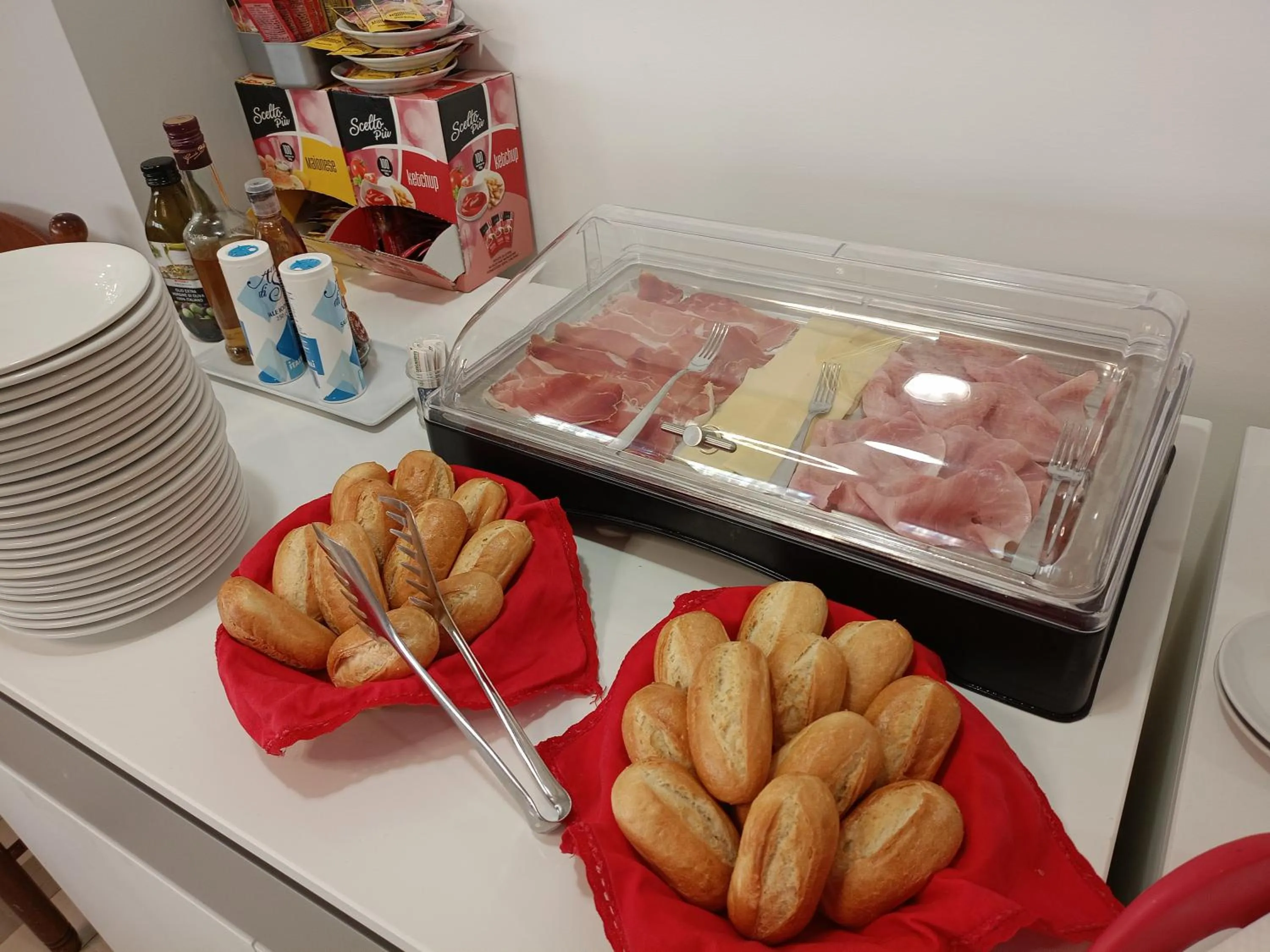 Breakfast in Hotel Riviera