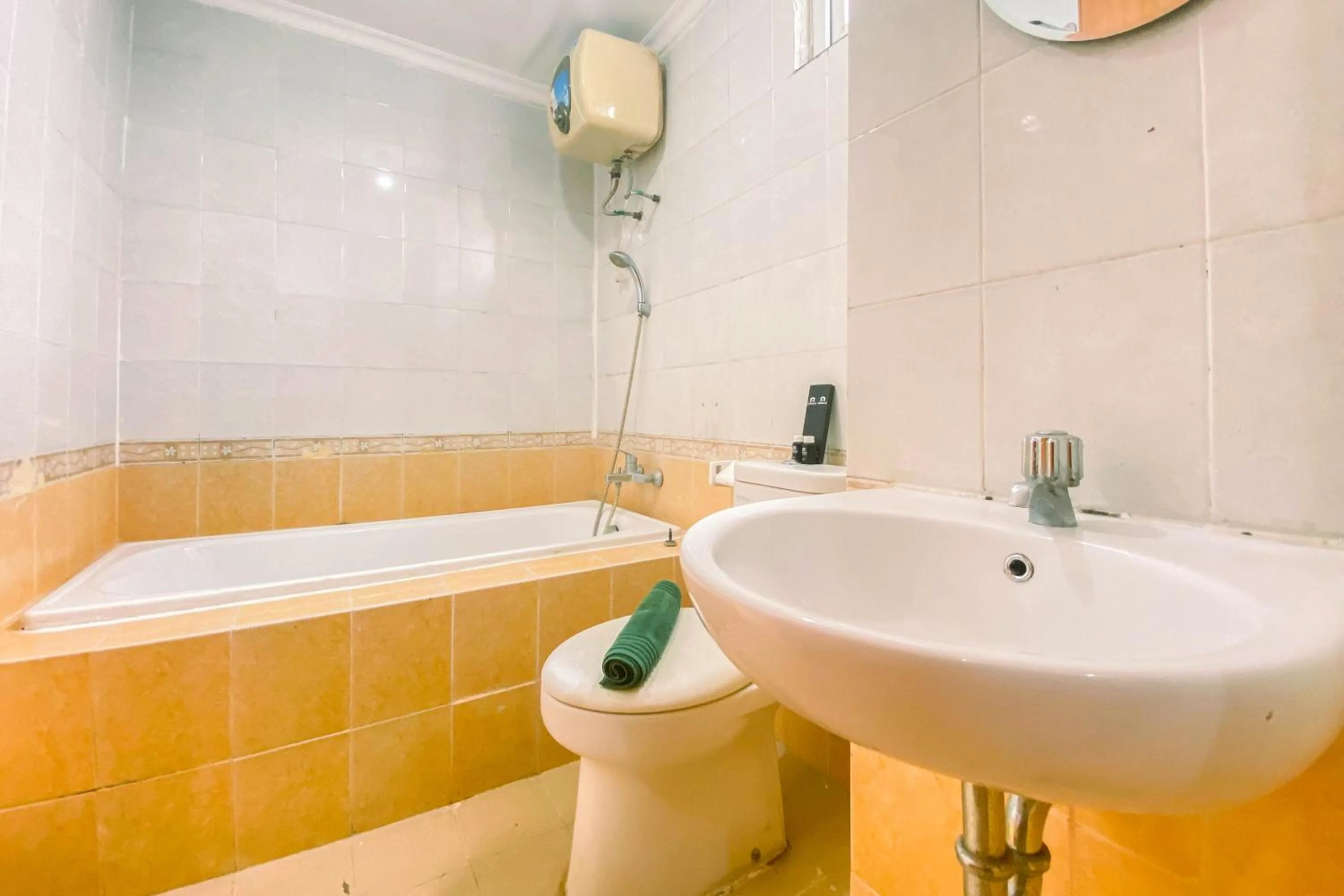 Luxury 2BR at Grand Palace Kemayoran Apartment By Travelio