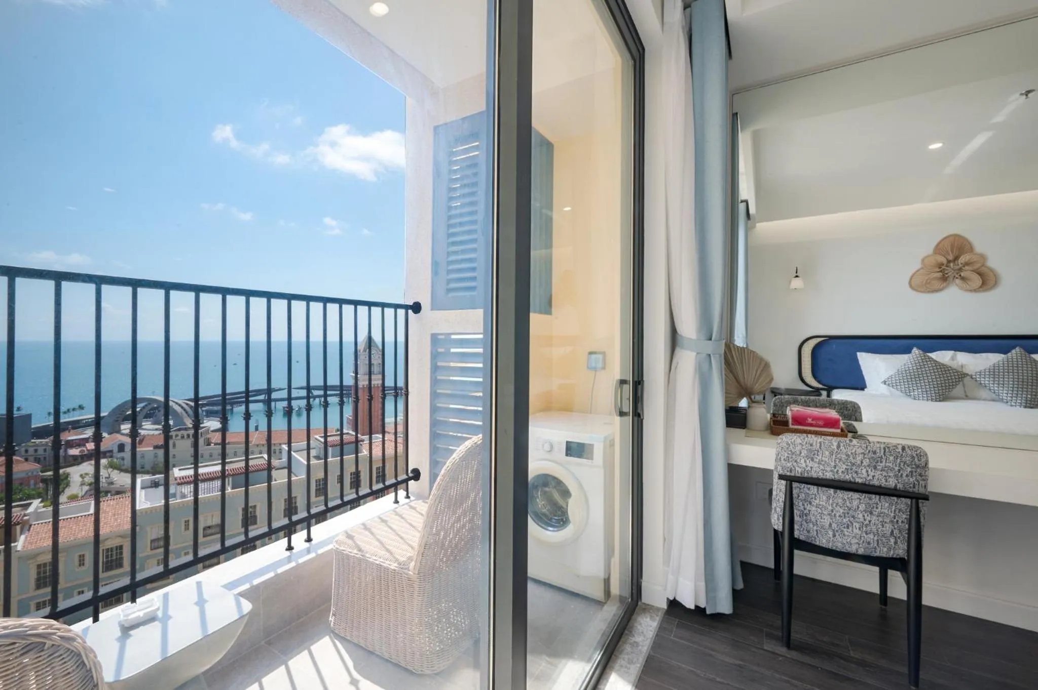 washing machine, Bed in Elyday Apartment Hillside Phu Quoc - Sea & Firework view