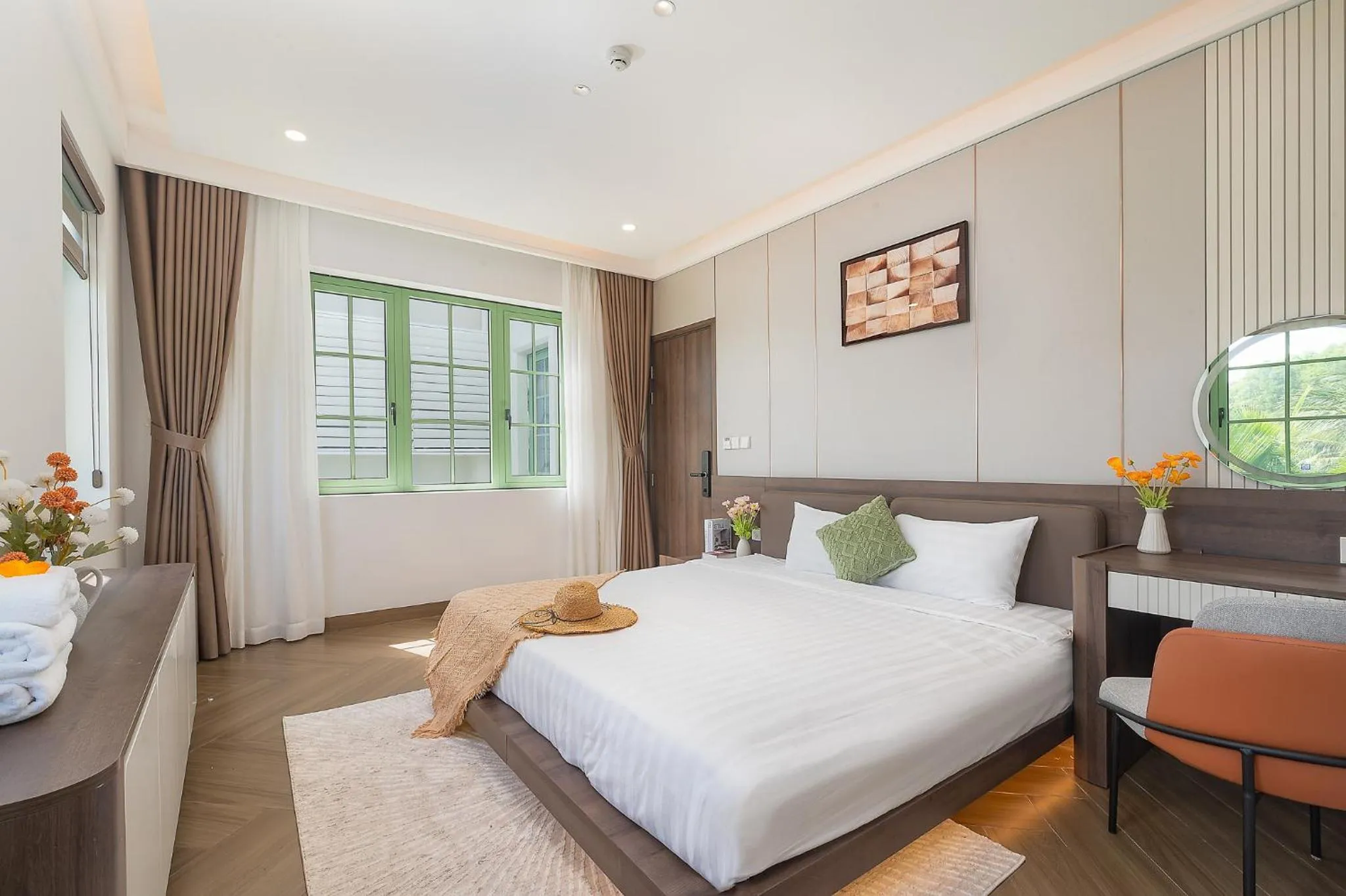 Bed in Elyday Apartment Hillside Phu Quoc - Sea & Firework view
