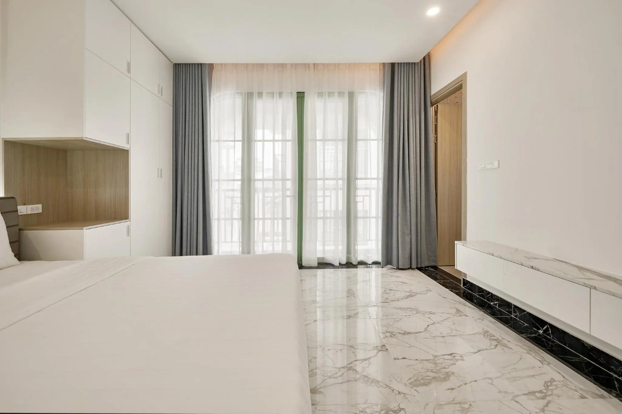 Bed in Elyday Apartment Hillside Phu Quoc - Sea & Firework view