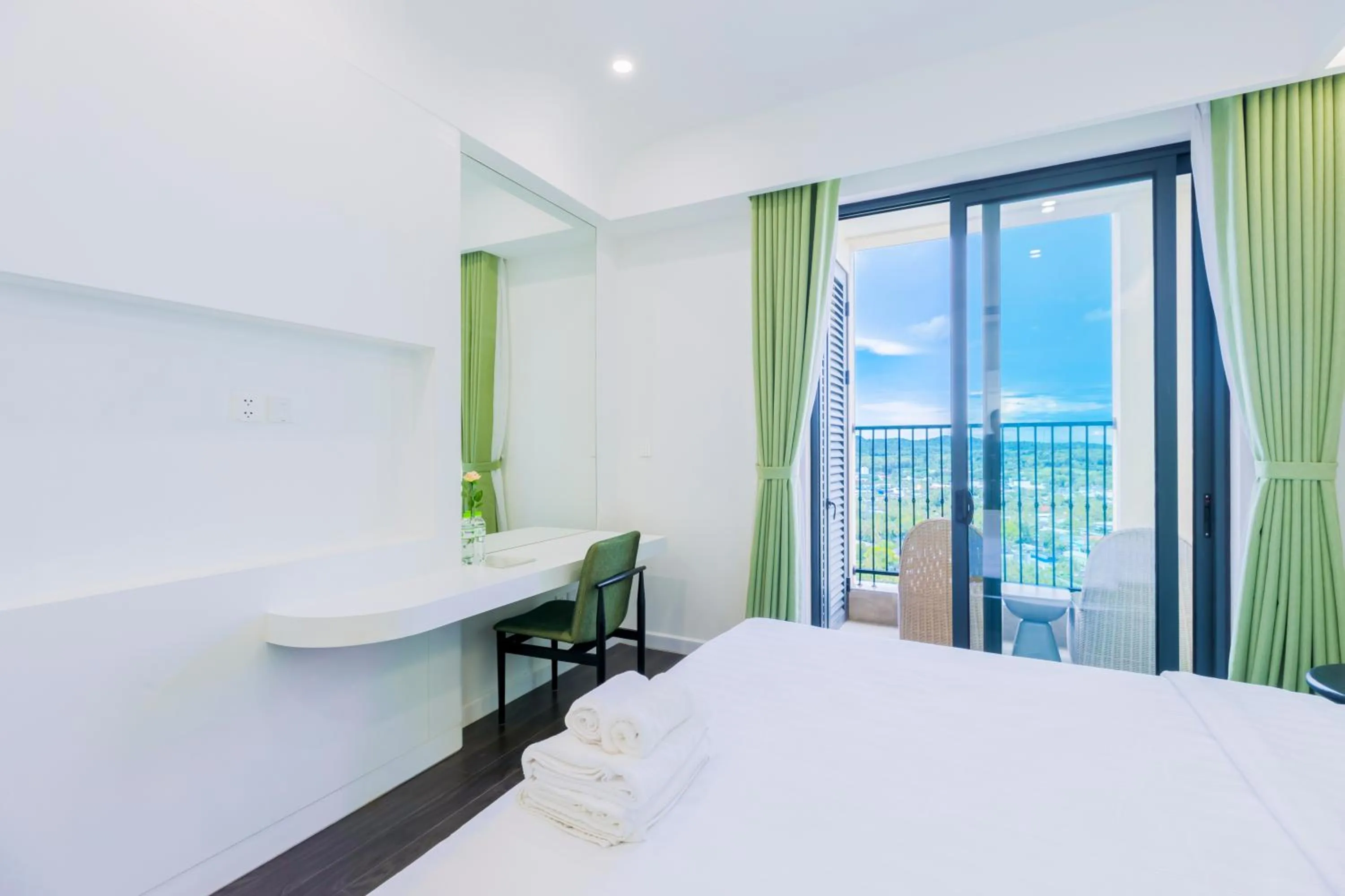 View (from property/room), Bed in Elyday Apartment Hillside Phu Quoc - Sea & Firework view