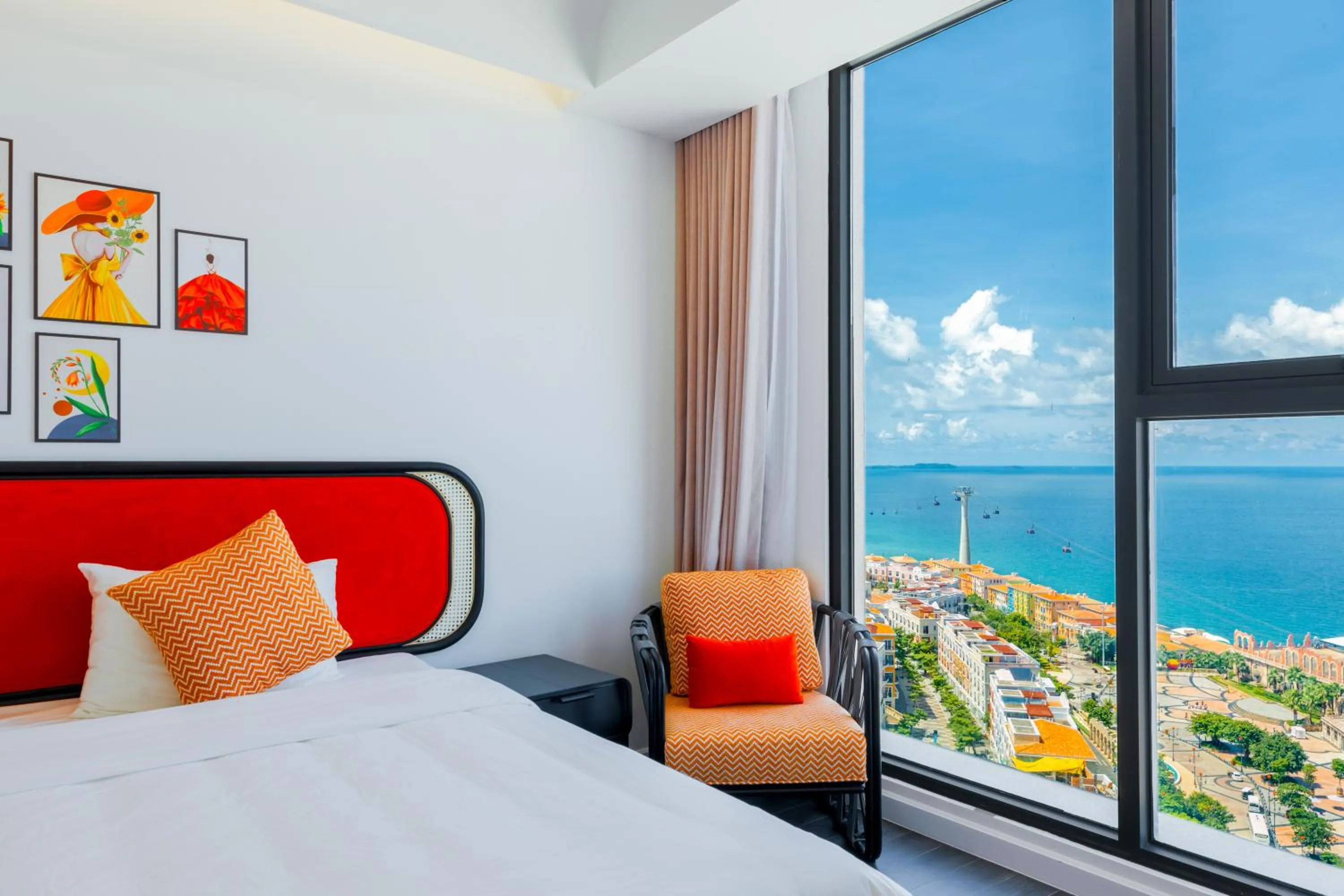 Bed in Elyday Apartment Hillside Phu Quoc - Sea & Firework view