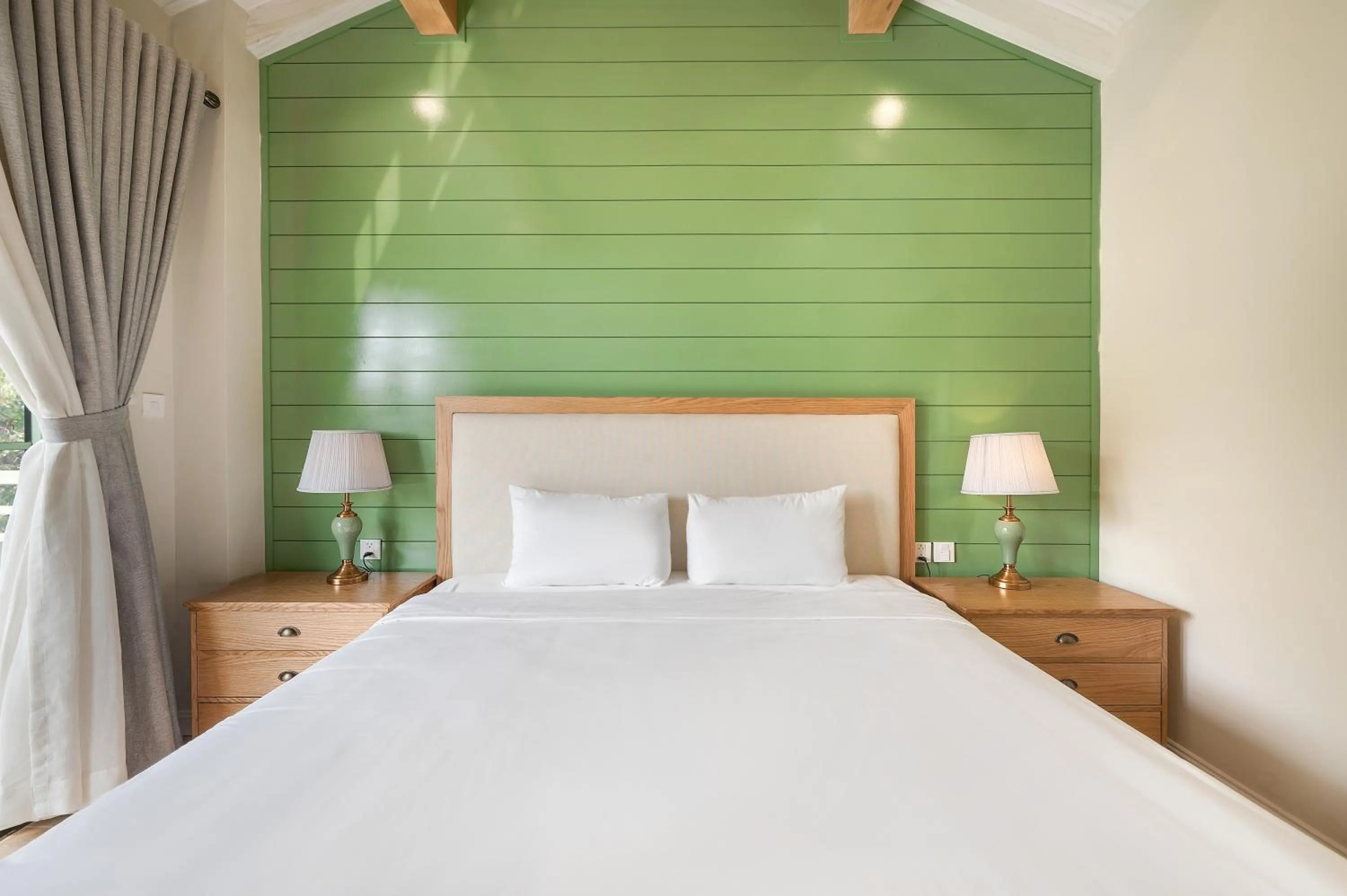 Bedroom, Bed in Elyday Apartment Hillside Phu Quoc - Sea & Firework view