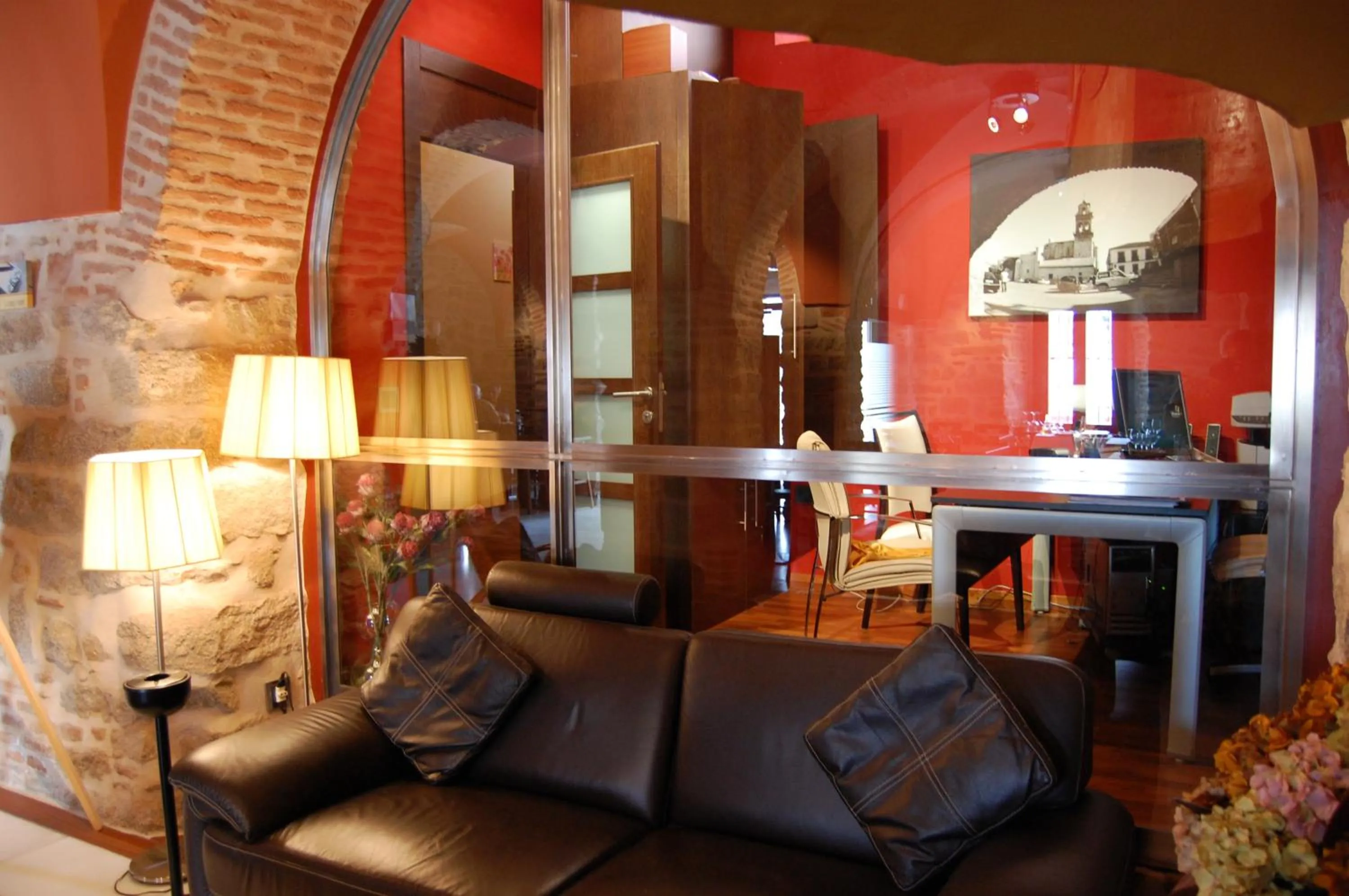 Communal lounge/ TV room in Hotel Los Usías