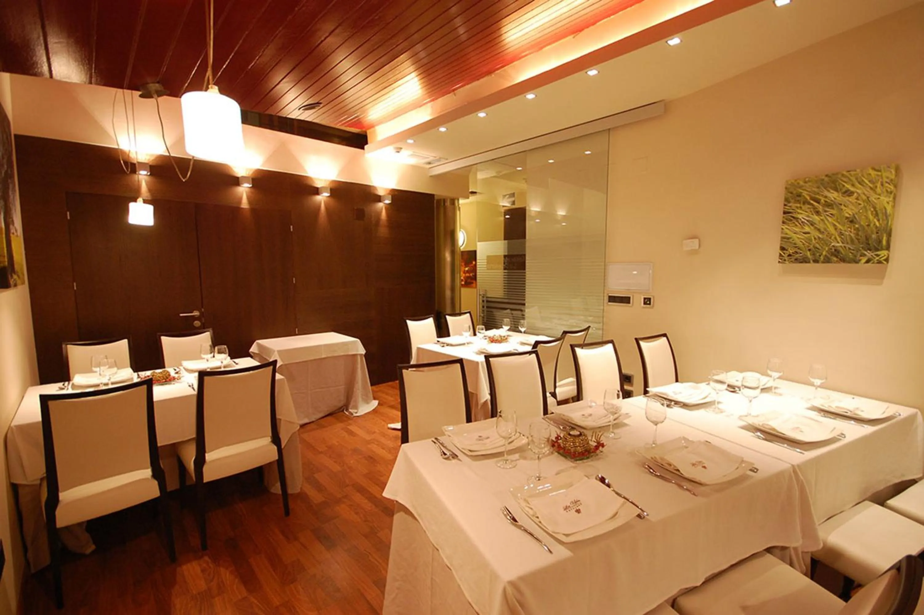 Restaurant/places to eat in Hotel Los Usías