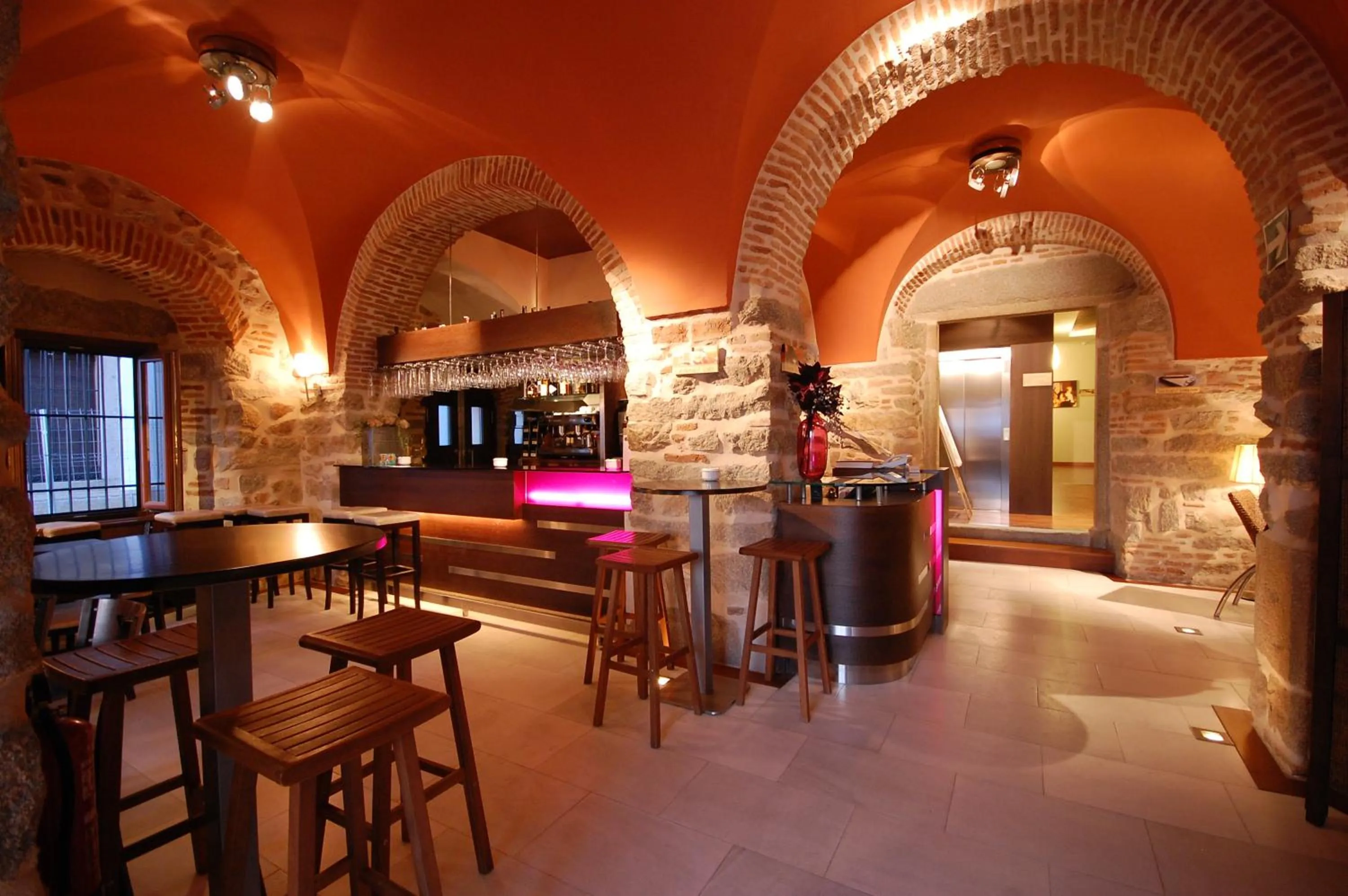 Restaurant/places to eat in Hotel Los Usías