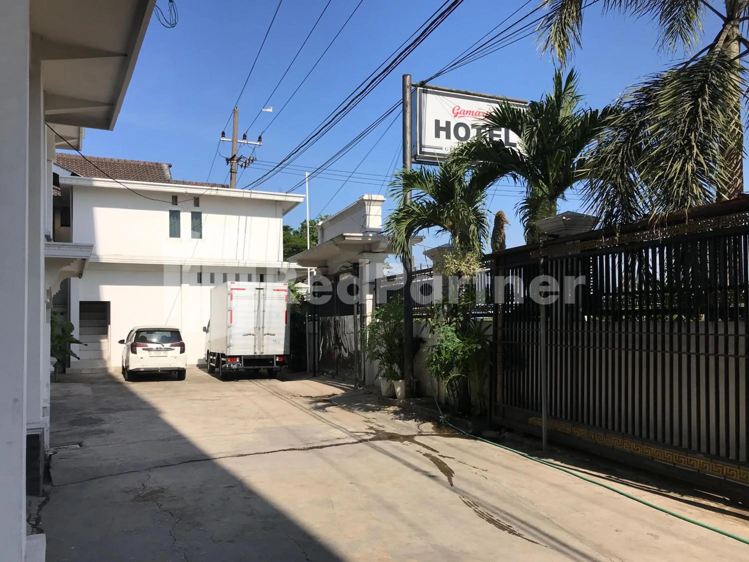 Property building in Hotel Gamary RedPartner Sidorejo