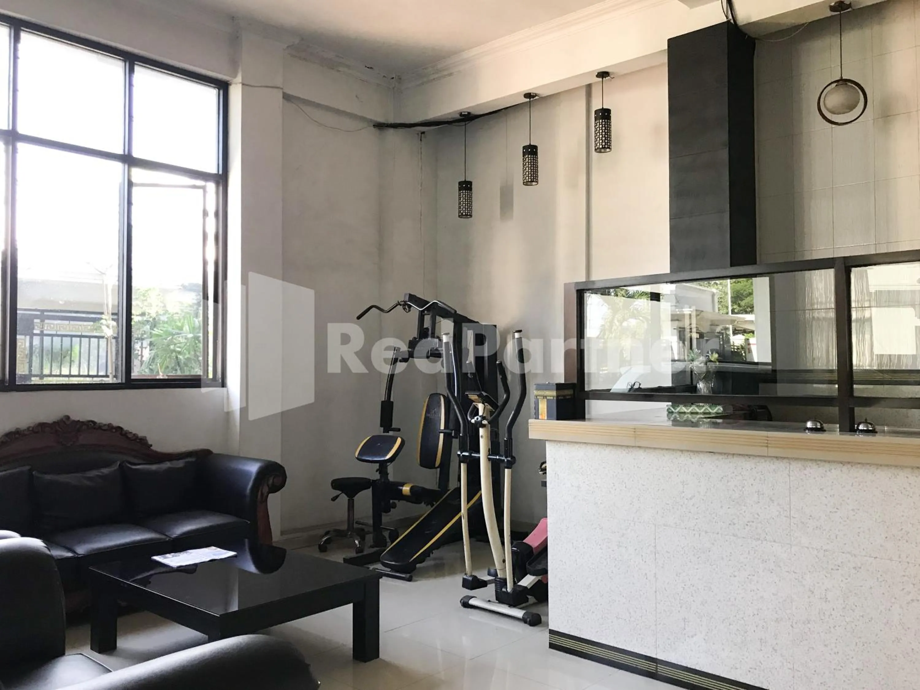 Lobby or reception in Hotel Gamary RedPartner Sidorejo