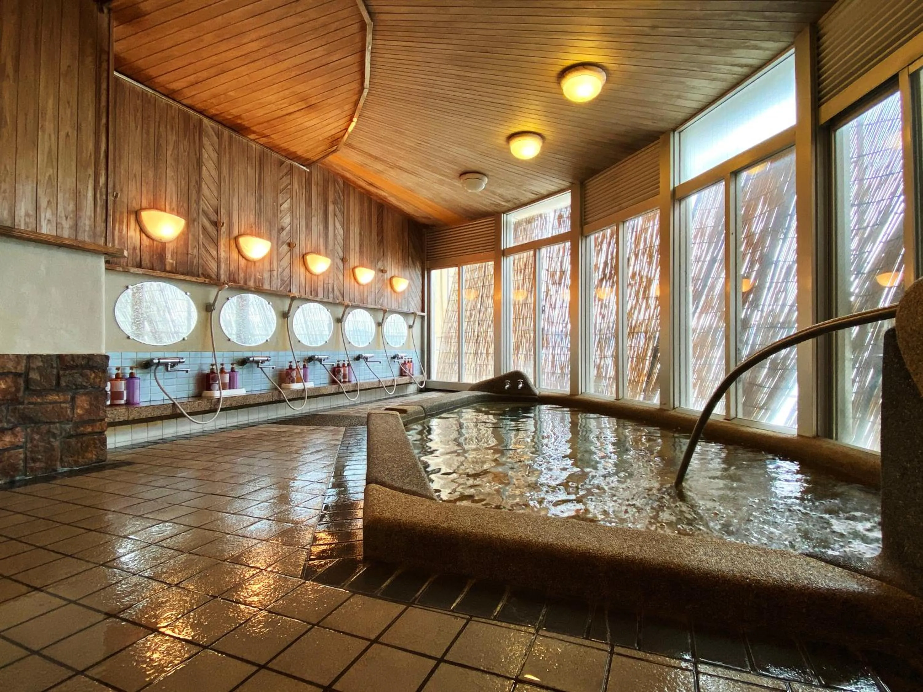 Public Bath in Kimuraya