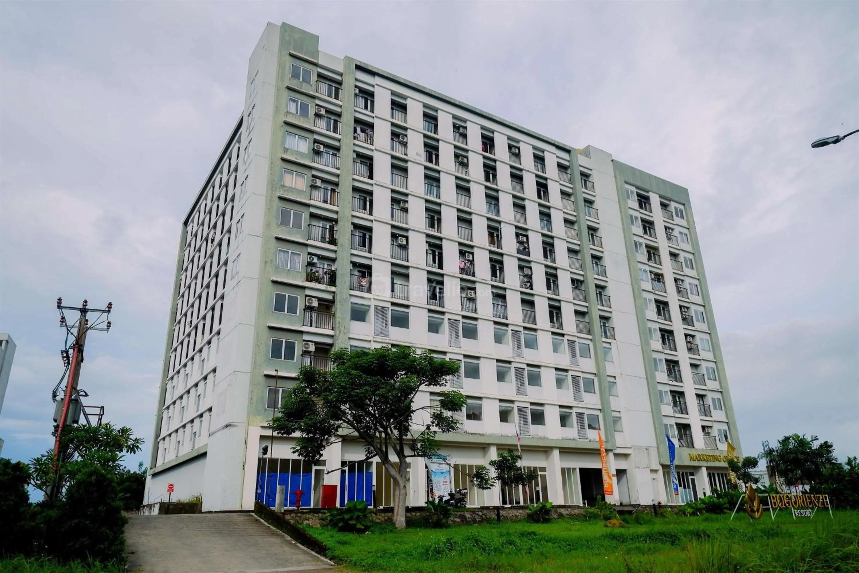 Bed in Warm and Cozy Living 2BR Bogorienze Apartment By Travelio