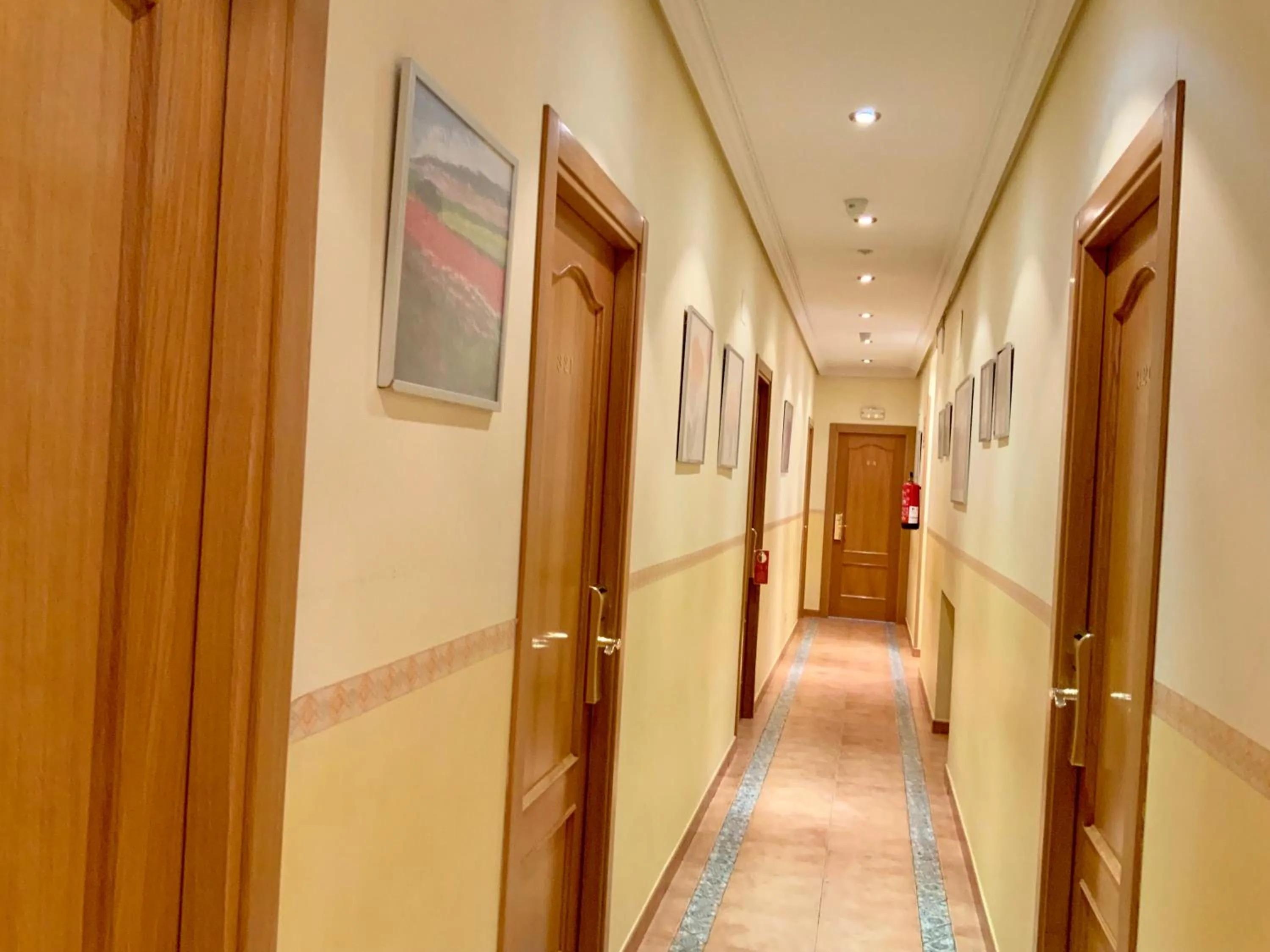 Lobby or reception in Luz Madrid Rooms