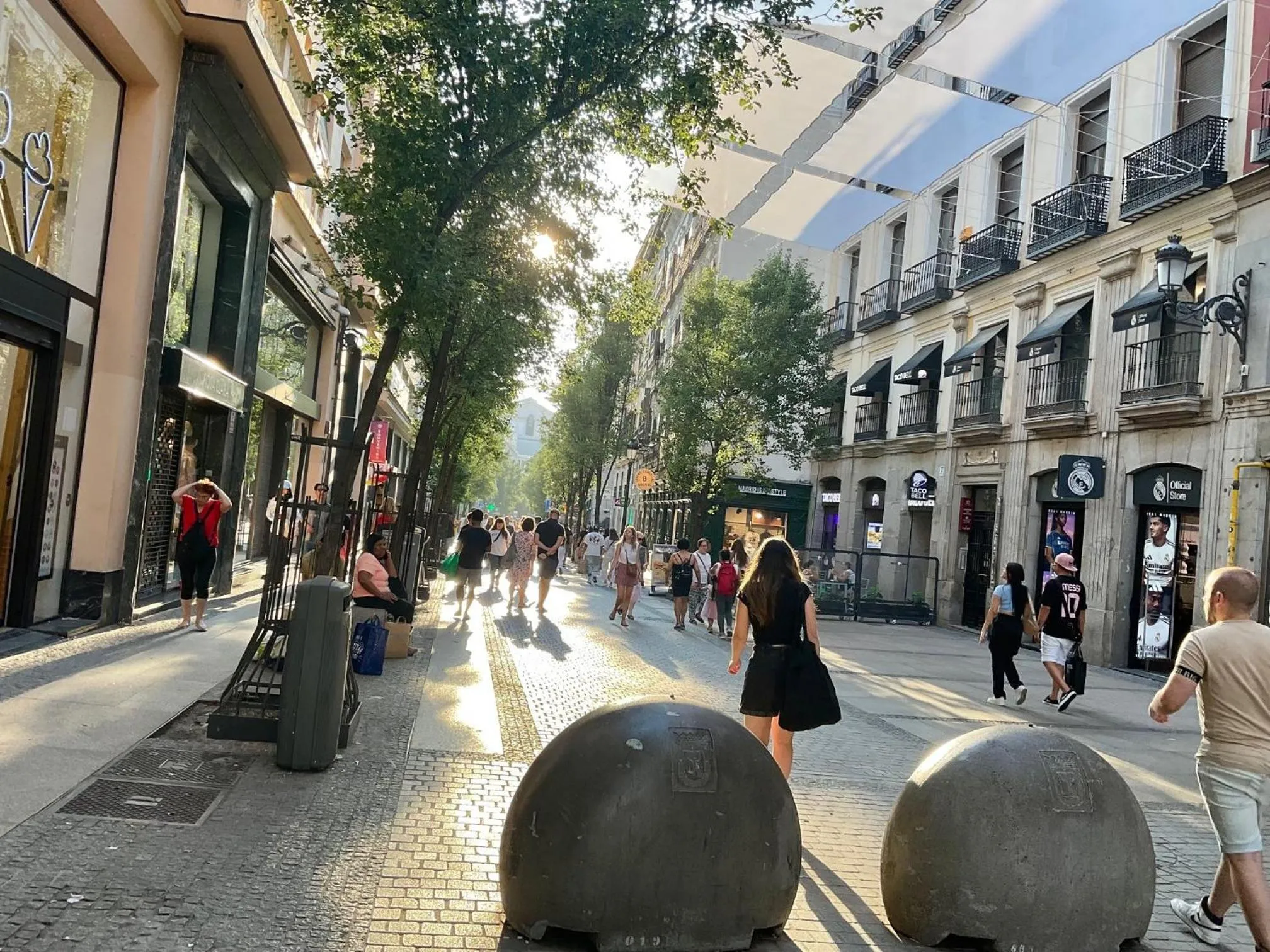 Off site in Luz Madrid Rooms