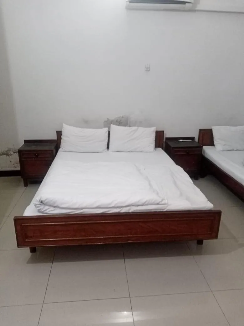 Bed in Hotel AL-Habib Islamabad