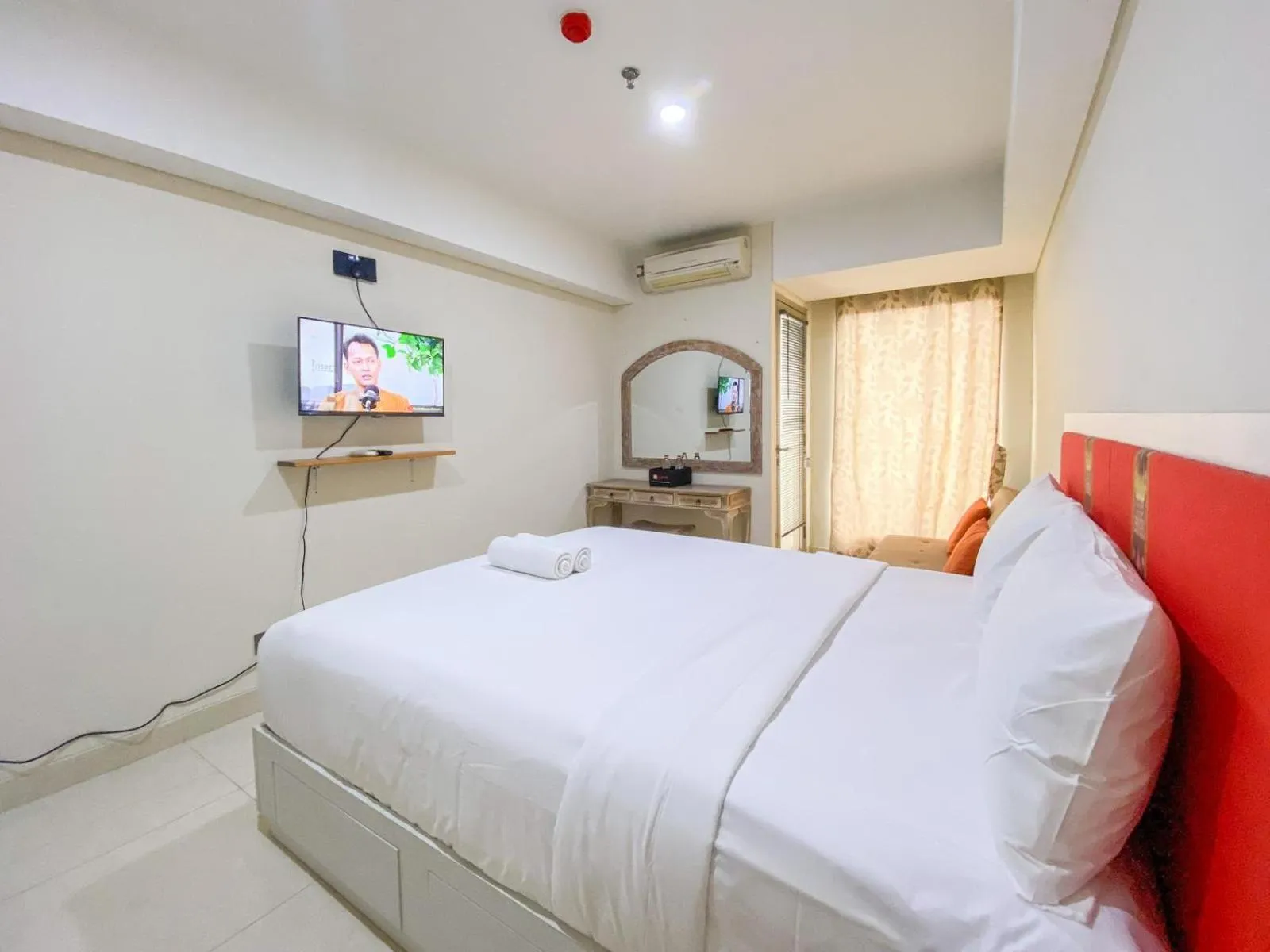 Bed in Good Deal Studio Apartment at Warhol (W/R) Residences By Travelio