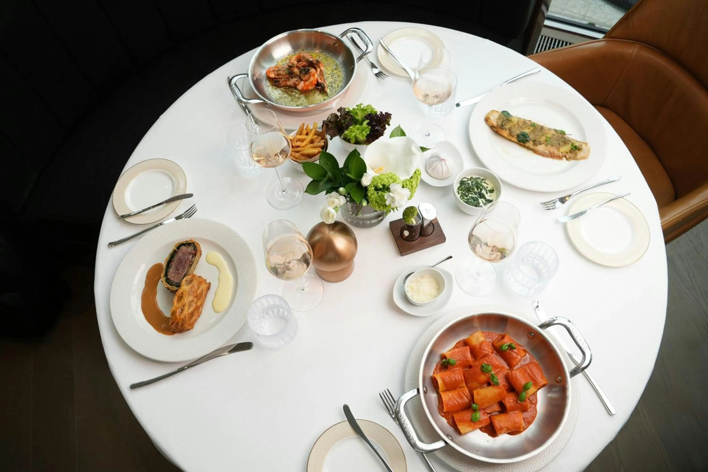 Restaurant/places to eat in The St. Regis Belgrade