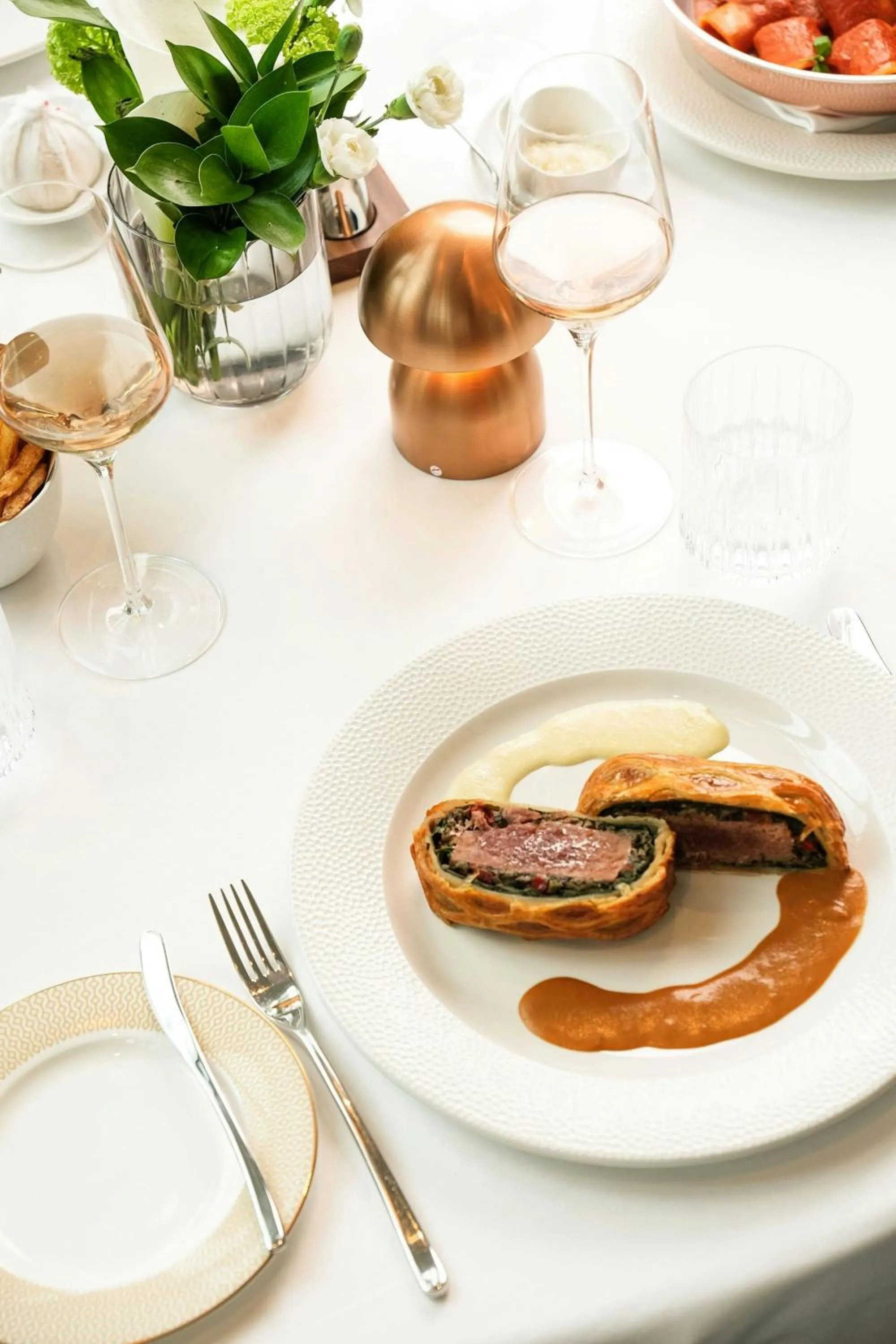 Restaurant/places to eat in The St. Regis Belgrade