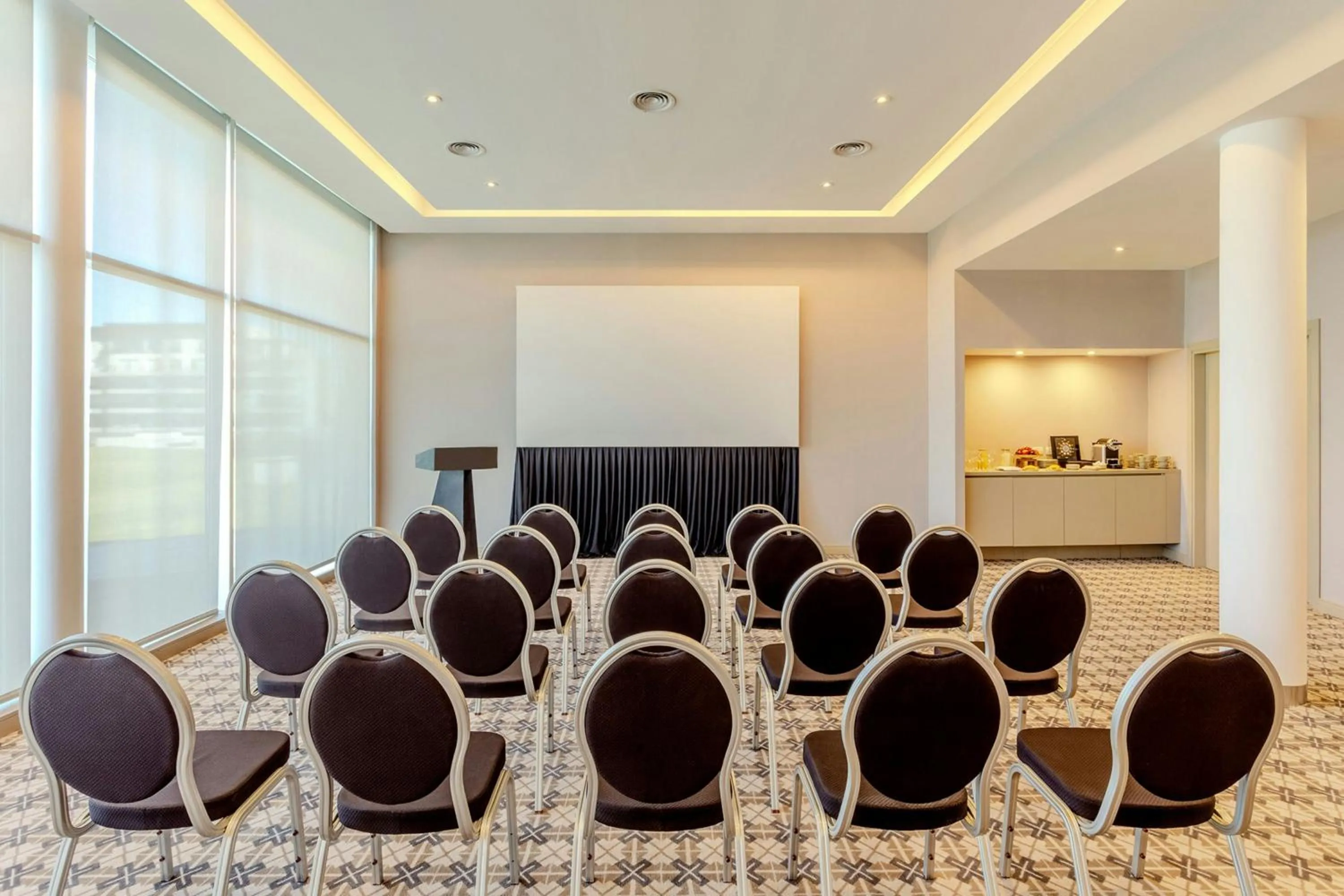 Meeting/conference room in Sheraton Buenos Aires Greenville Polo & Resort