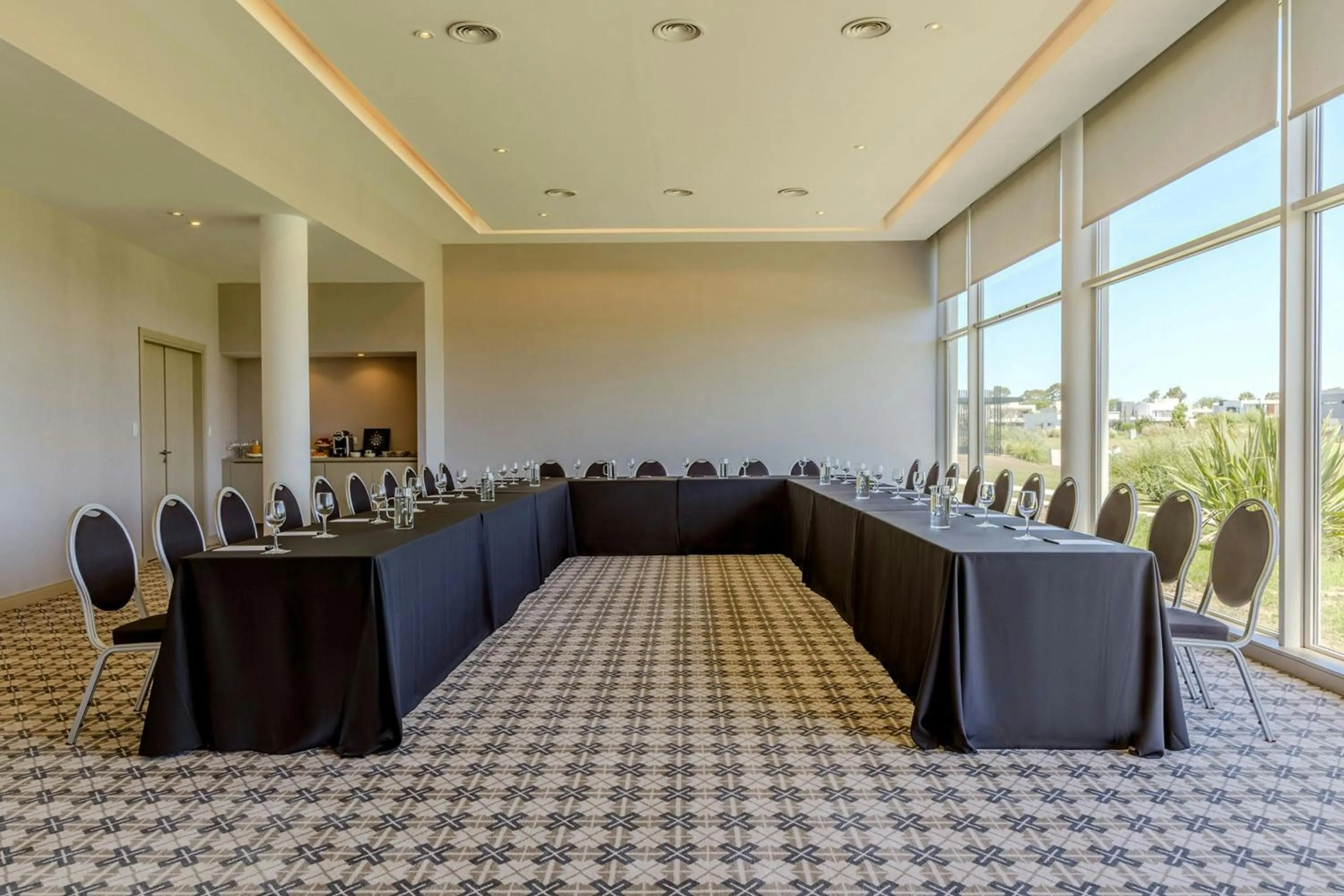 Meeting/conference room in Sheraton Buenos Aires Greenville Polo & Resort