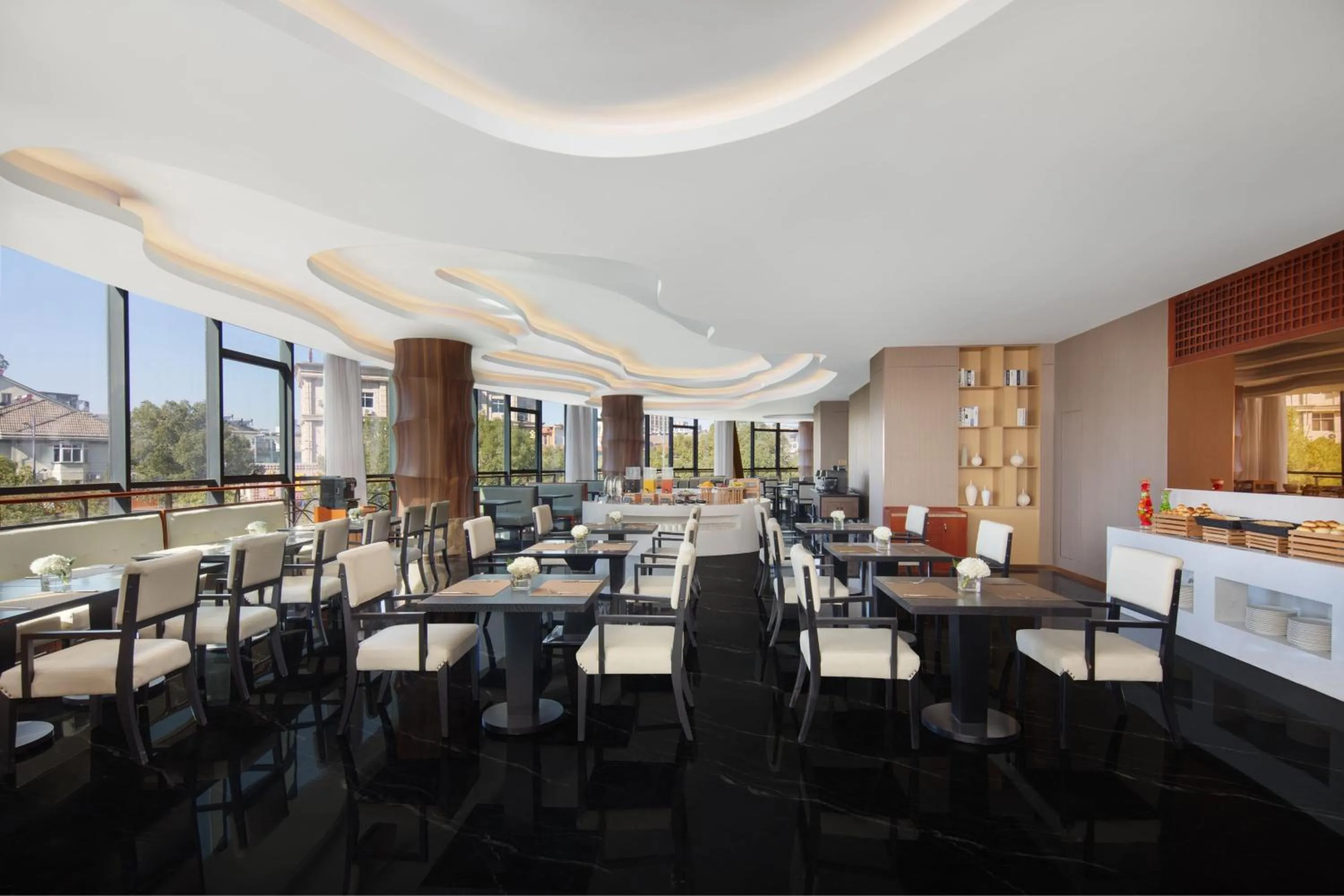 Restaurant/places to eat in Courtyard by Marriott Anji-Beside Zhebei Mall and Jiuzhou Mall,Live in downtown