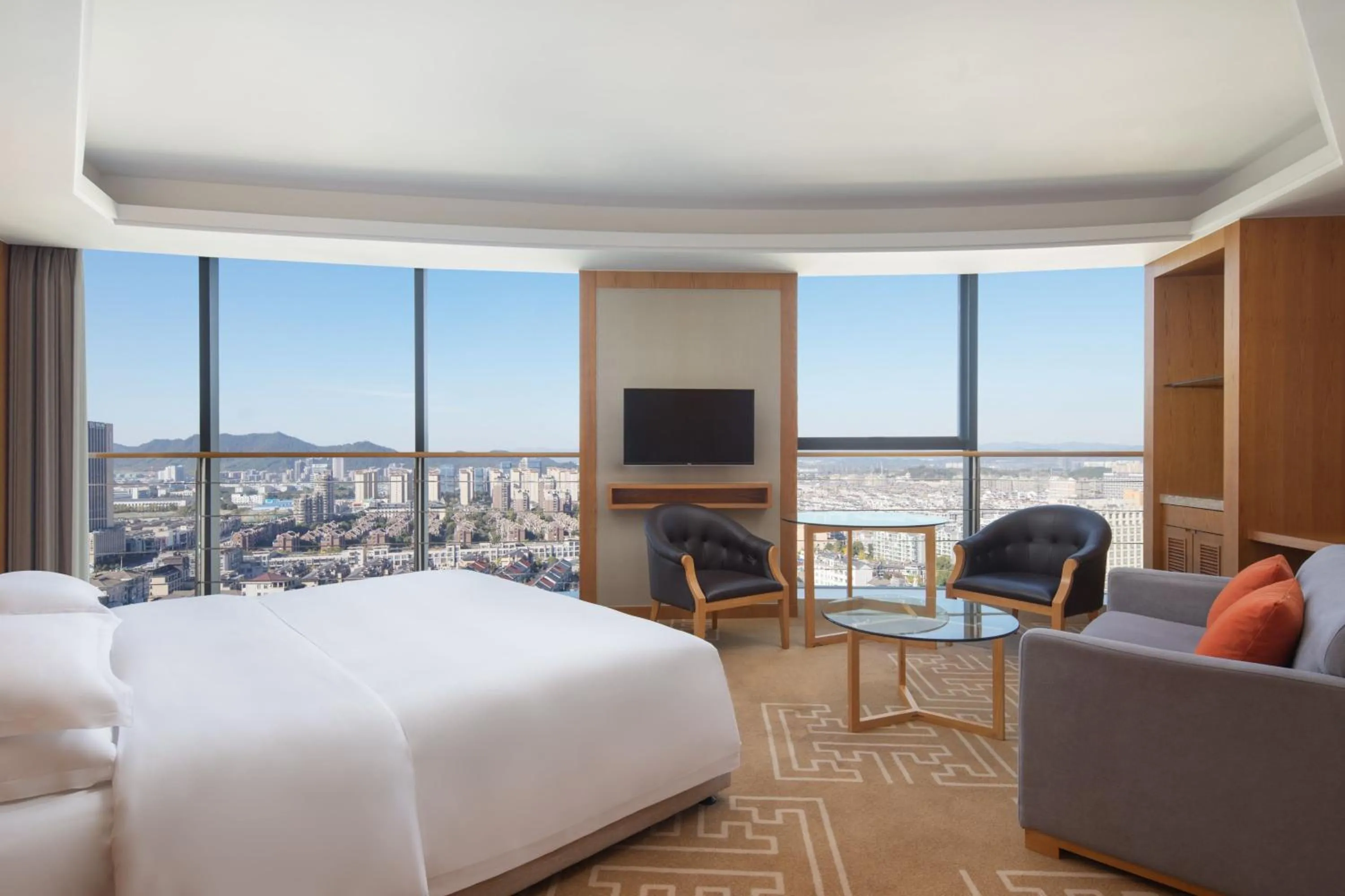 Photo of the whole room, Bed in Courtyard by Marriott Anji-Beside Zhebei Mall and Jiuzhou Mall,Live in downtown