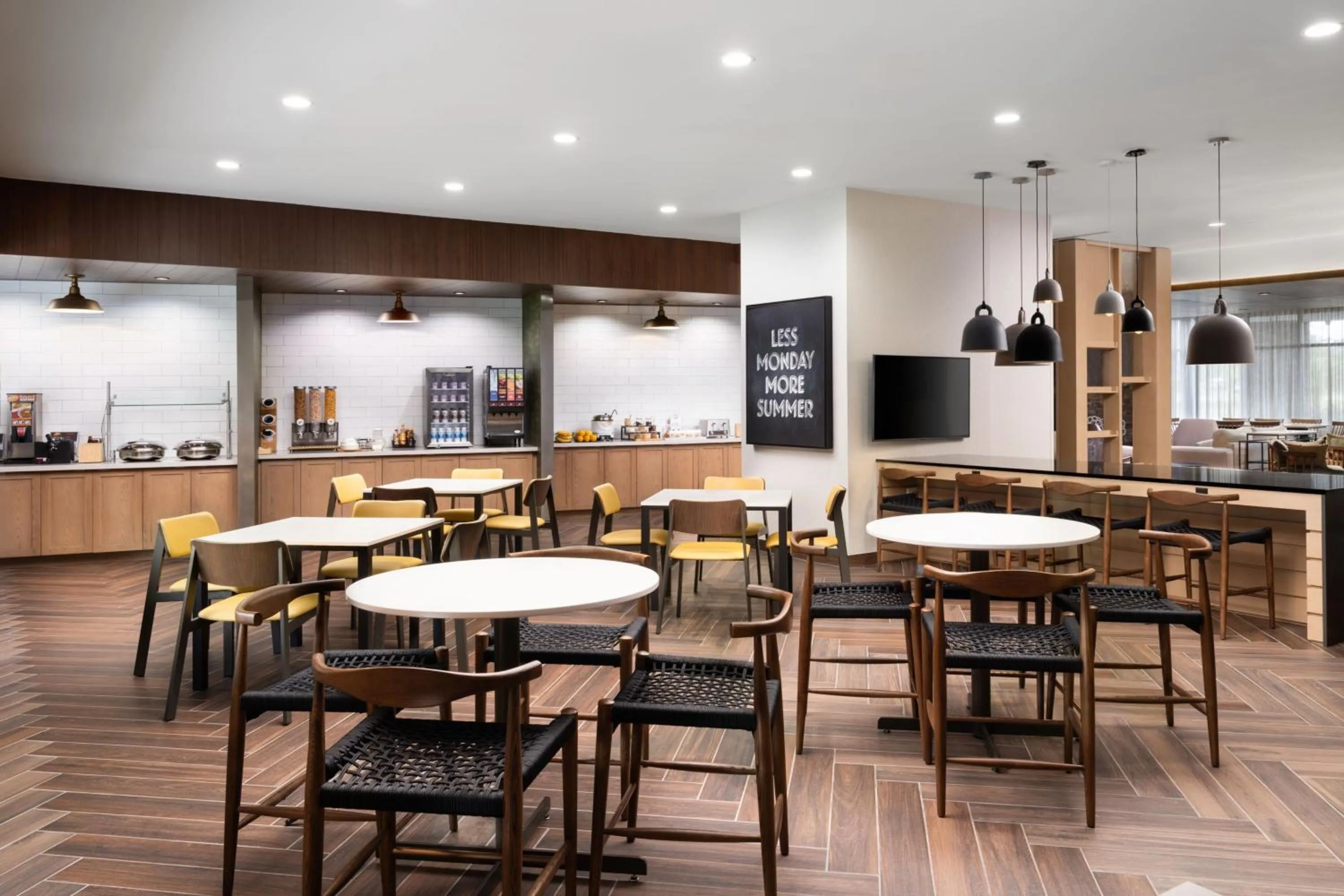 Breakfast in Fairfield by Marriott Inn & Suites Waycross