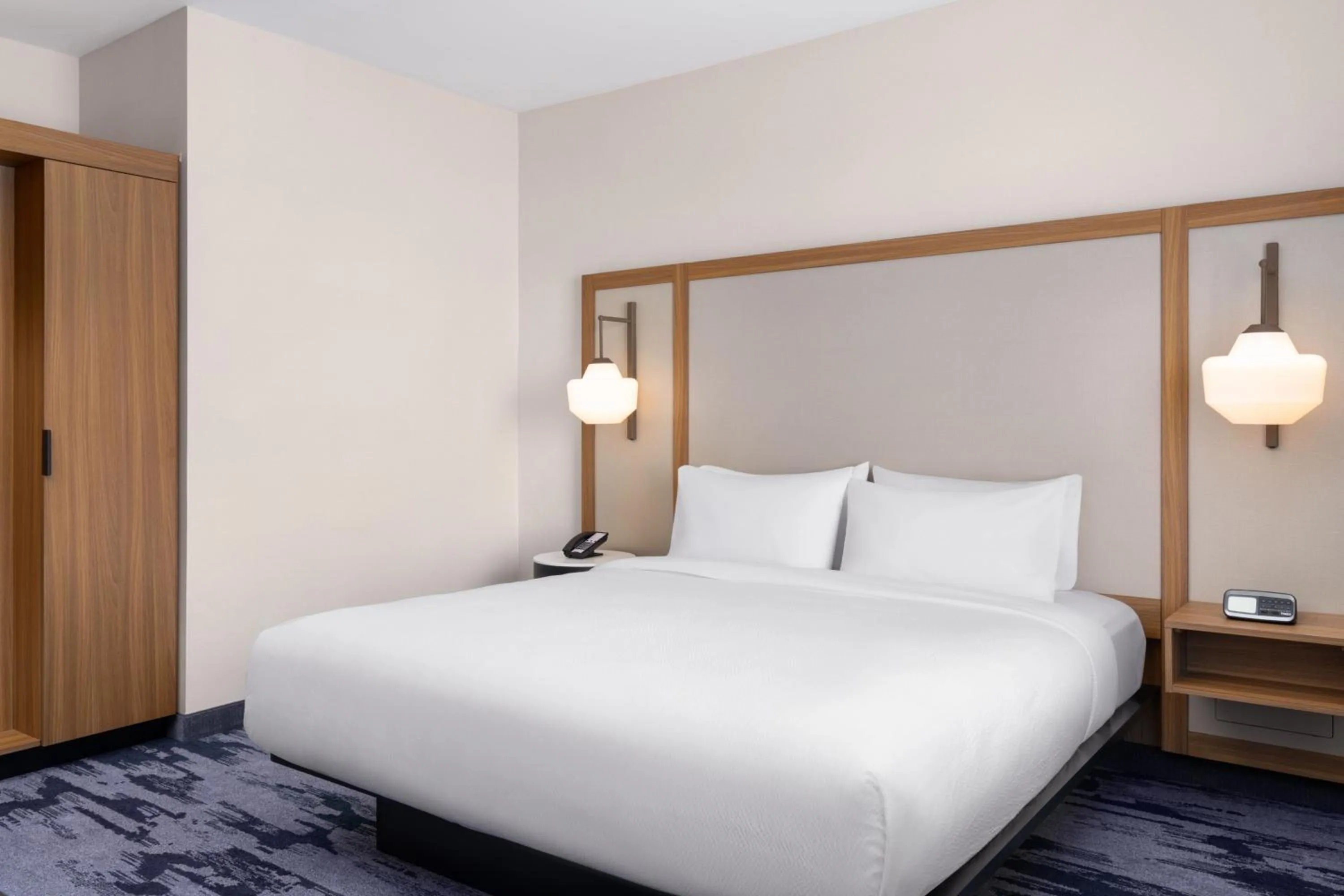 Photo of the whole room, Bed in Fairfield by Marriott Inn & Suites Waycross