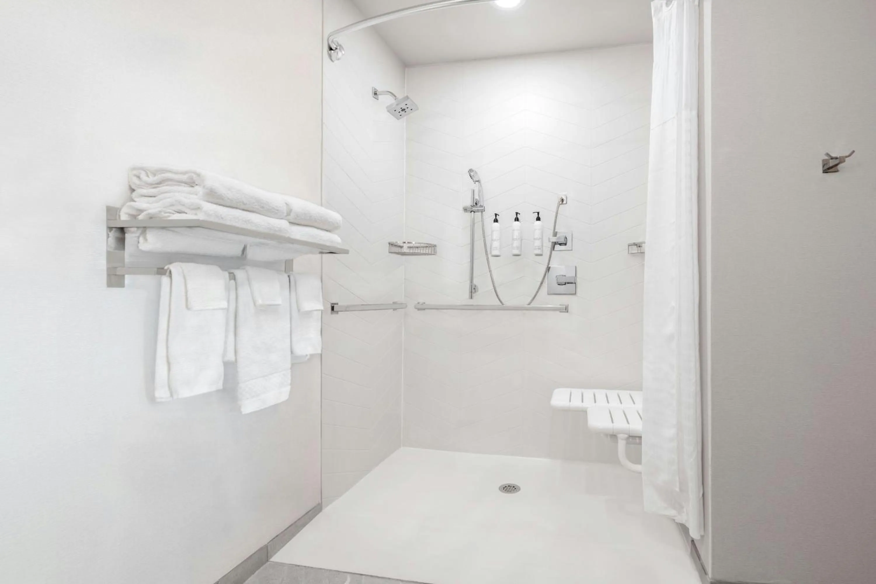 Bathroom in Fairfield by Marriott Inn & Suites Kansas City at The Legends