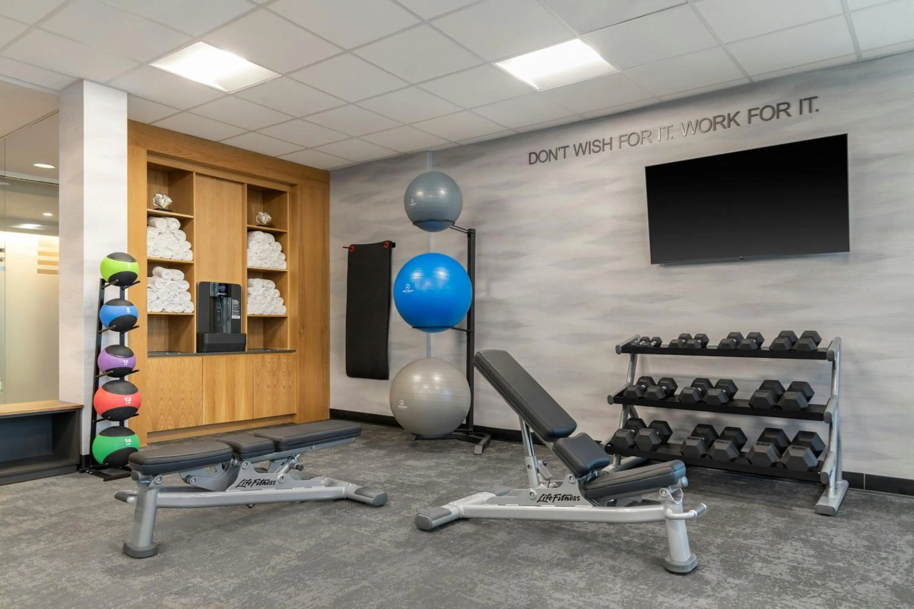 Fitness centre/facilities in Fairfield by Marriott Inn & Suites Kansas City at The Legends