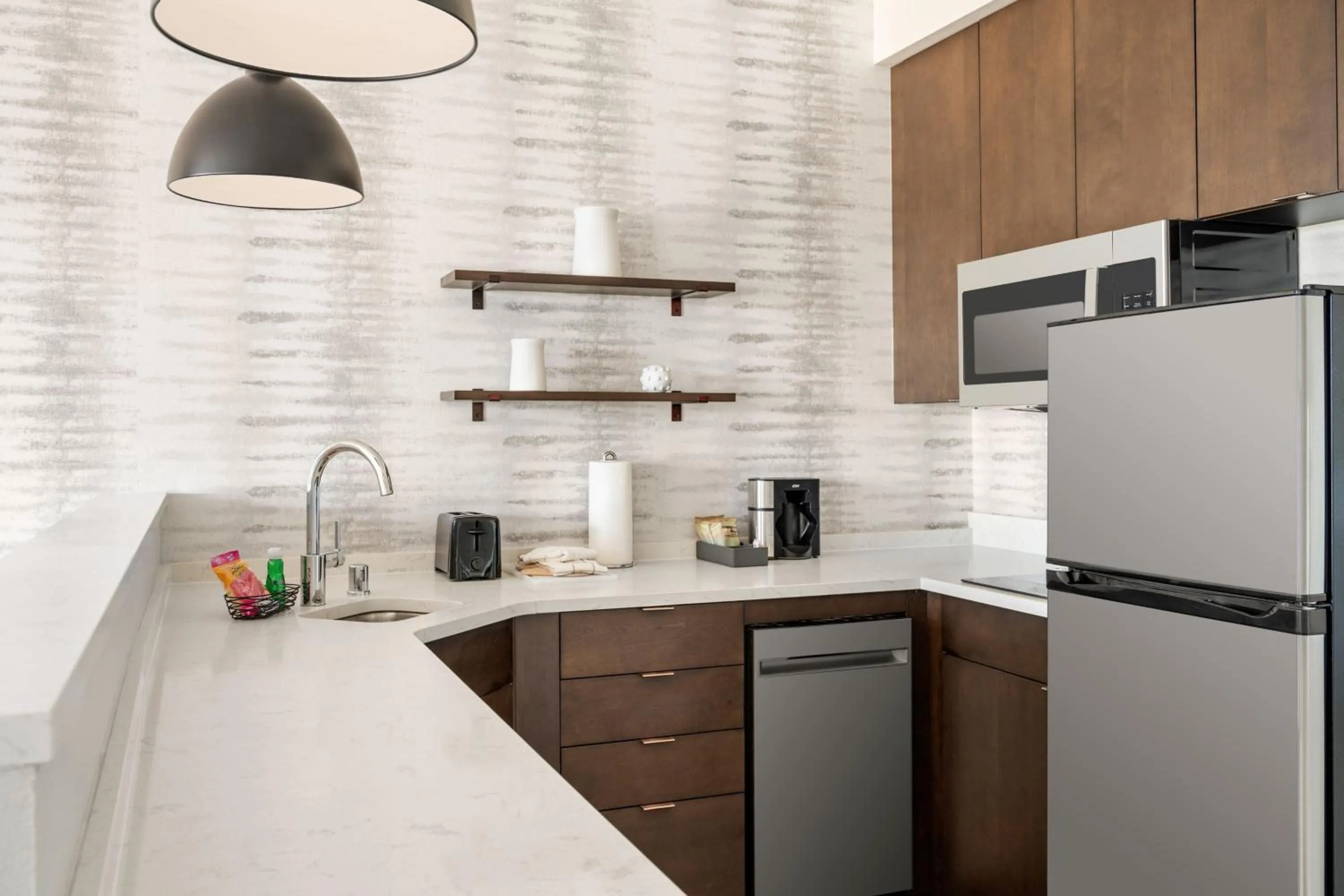 Kitchen or kitchenette in Residence Inn by Marriott Milwaukee Brookfield at Poplar Creek