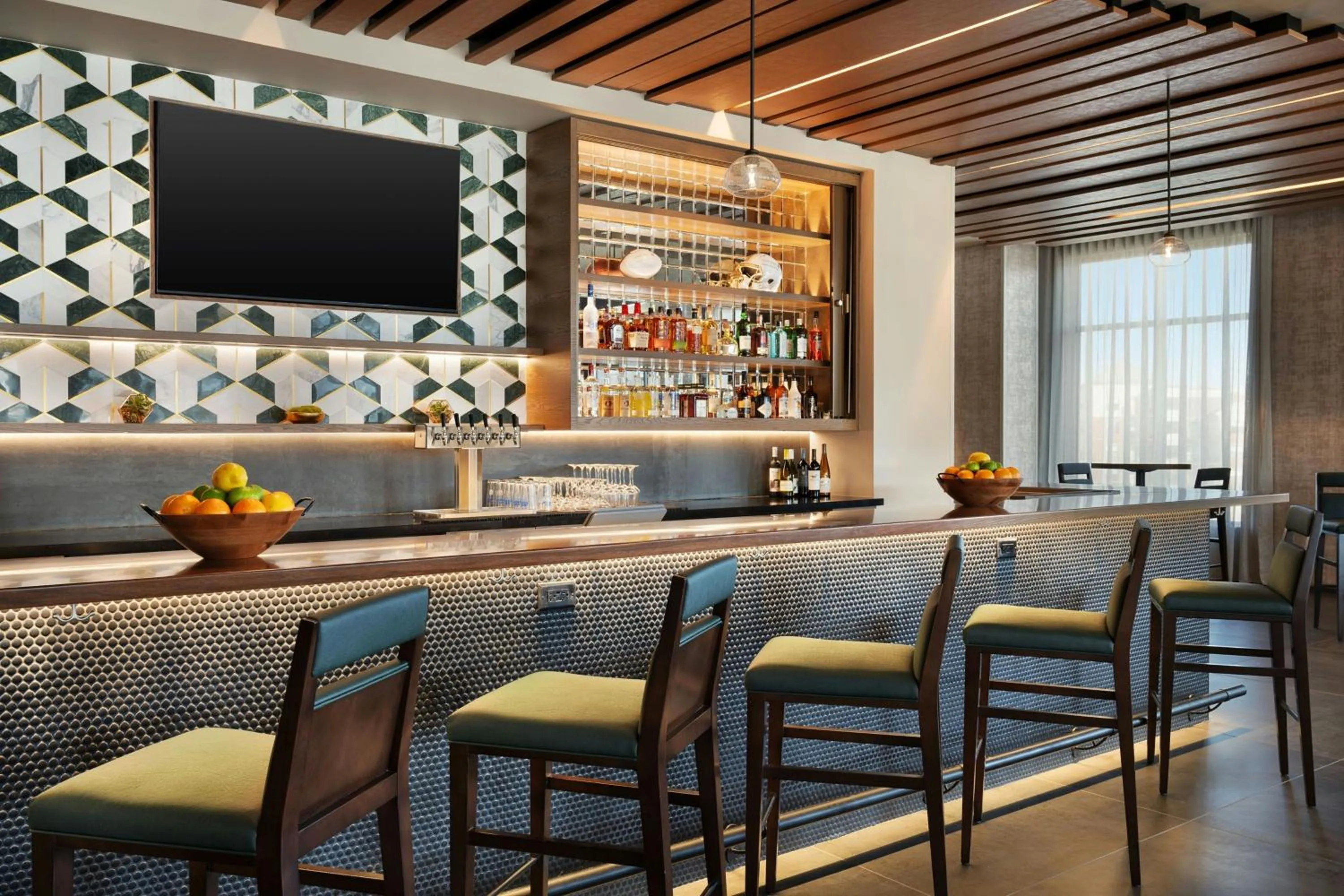 Lounge or bar in Residence Inn by Marriott Milwaukee Brookfield at Poplar Creek
